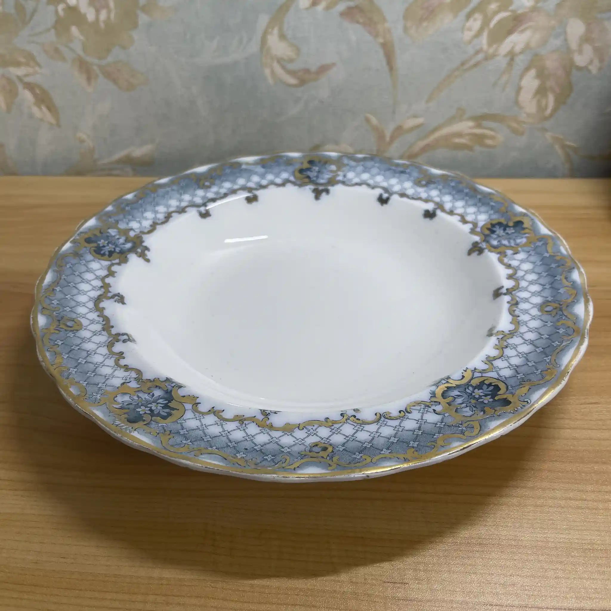【アンティーク】 スーププレート (深皿) / Furnivals / Venice / 推定1900前後 / 陶器 / イギリス / ロカイユ, スクロール, ラティスワーク