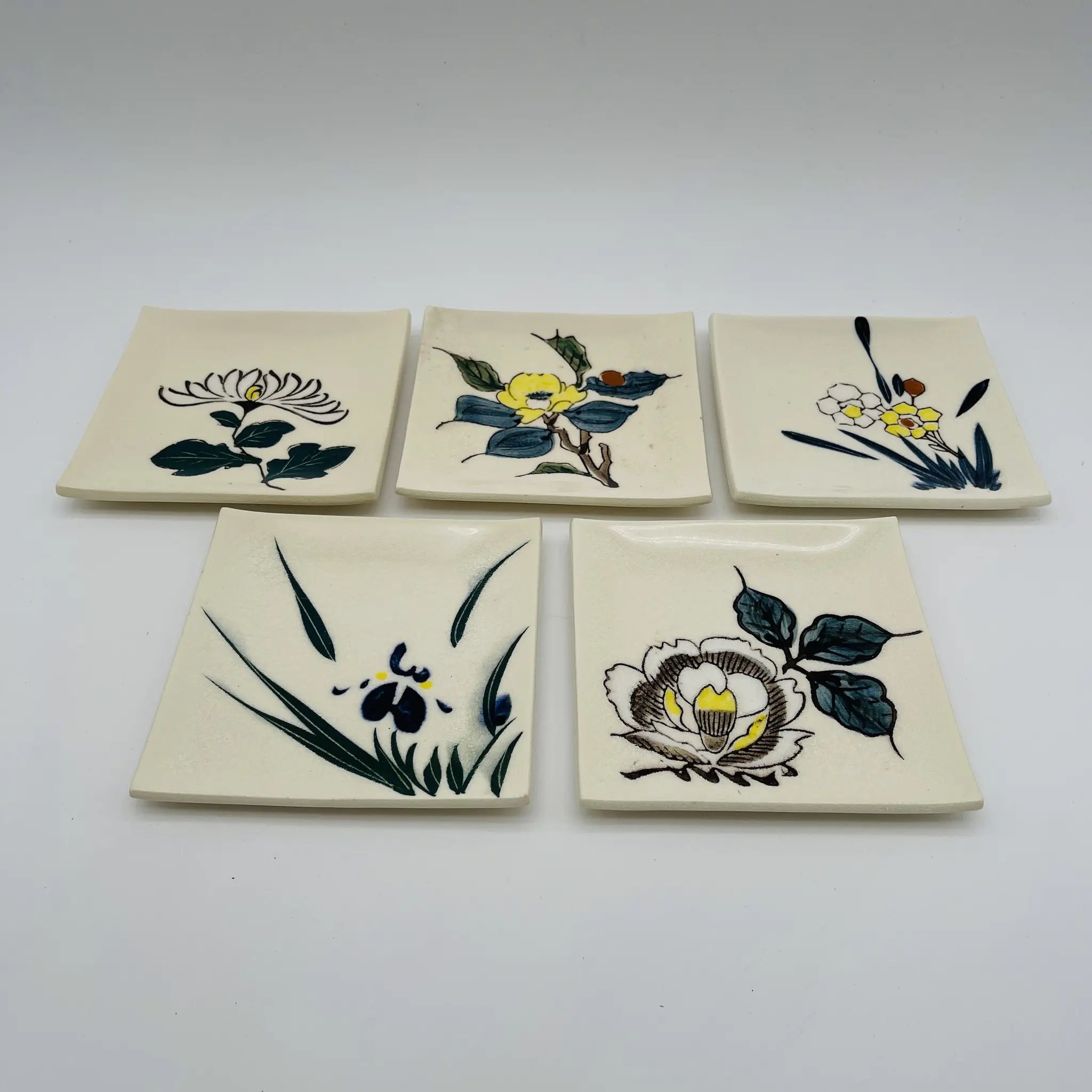 【リユース】 銘々皿 / 陶器 / 日本 / 箱付き