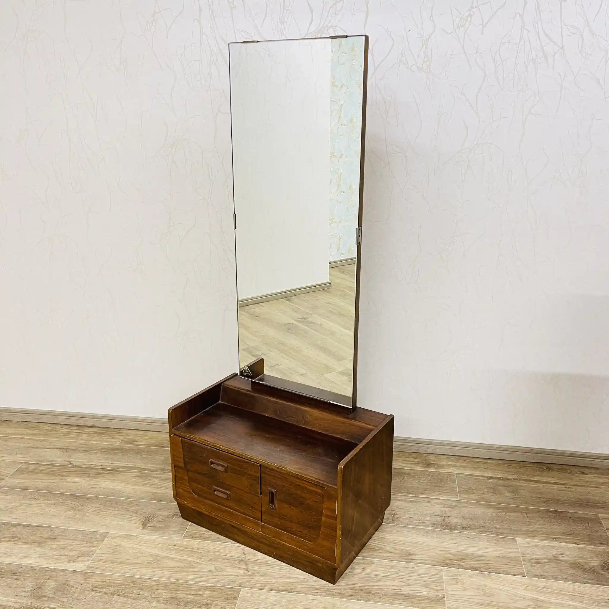 【リユース】 ドレッサー / 鏡背板交換済