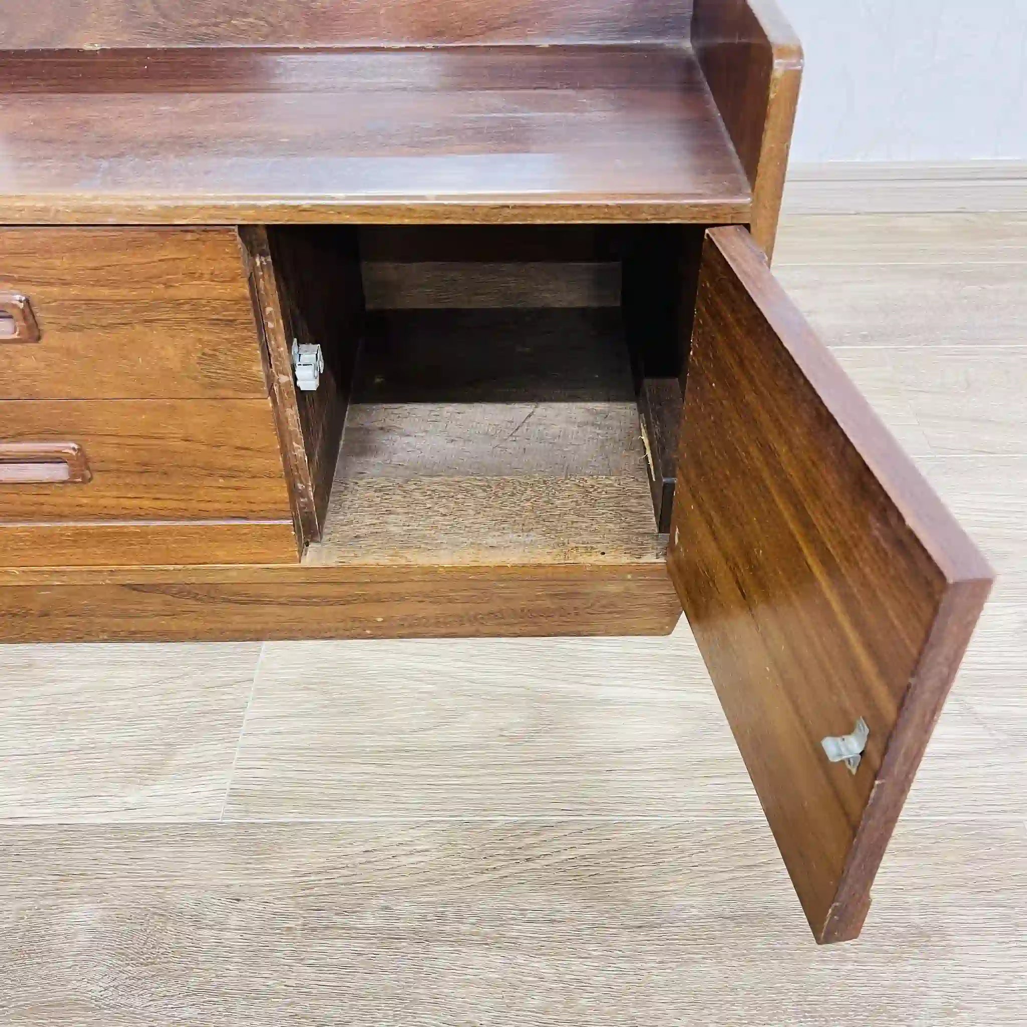 【リユース】 ドレッサー / 鏡背板交換済