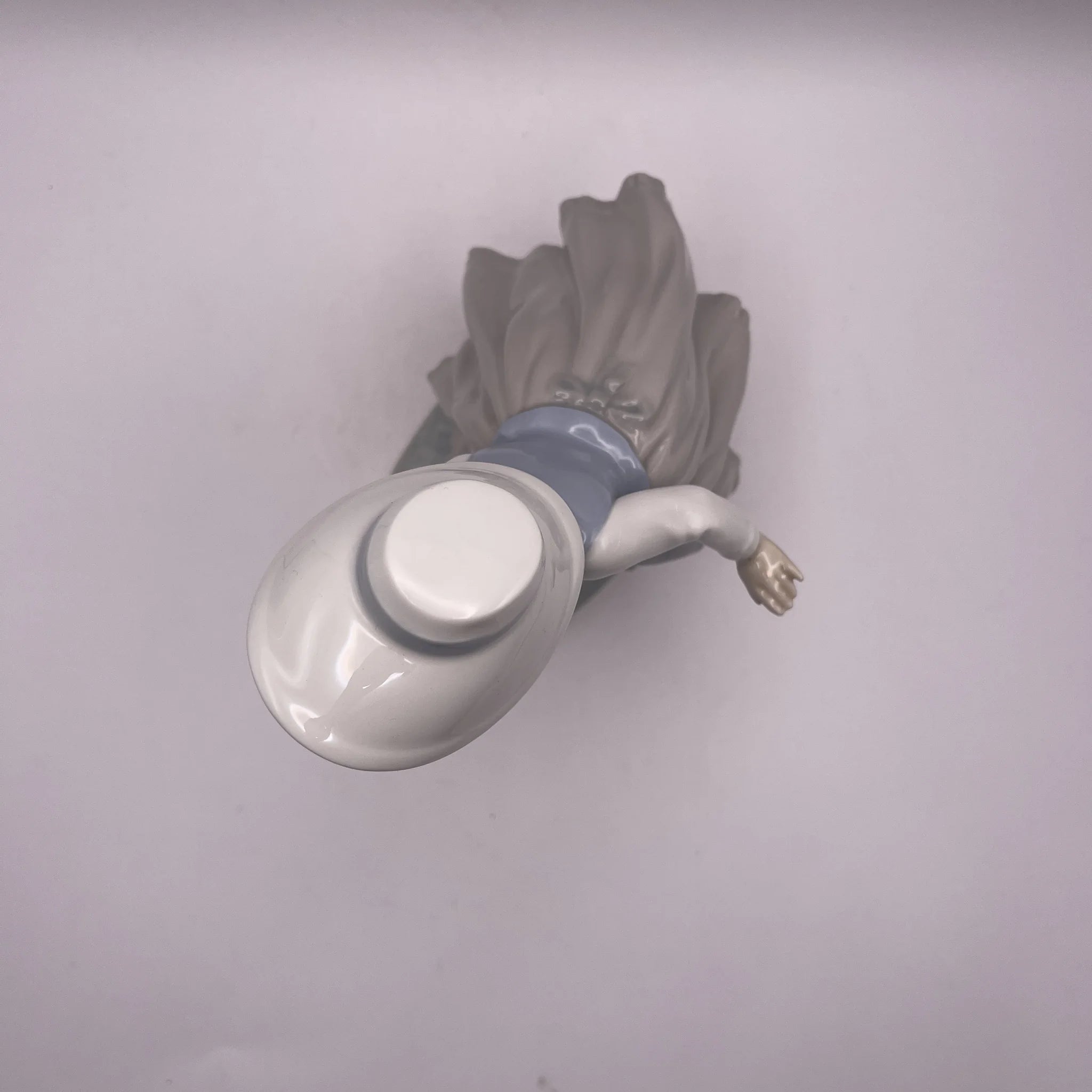 【リユース】 フィギュリン人形 / NAO by Lladro(ナオ バイ リヤドロ) / 1980年代 / スペイン