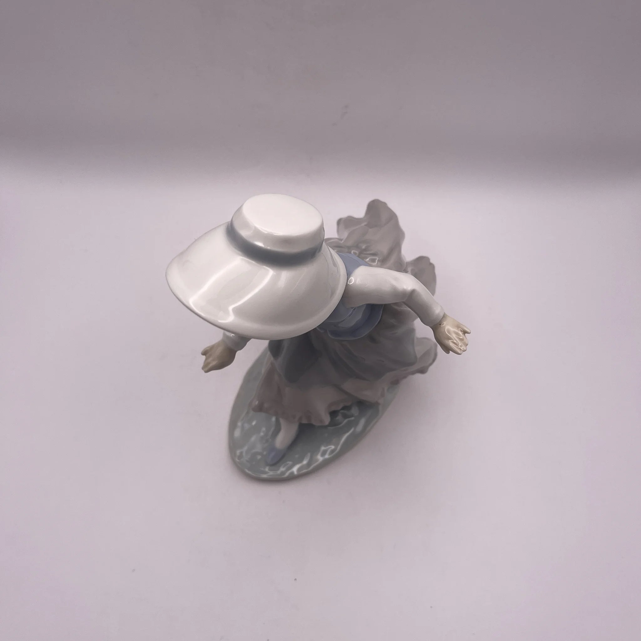 【リユース】 フィギュリン人形 / NAO by Lladro(ナオ バイ リヤドロ) / 1980年代 / スペイン