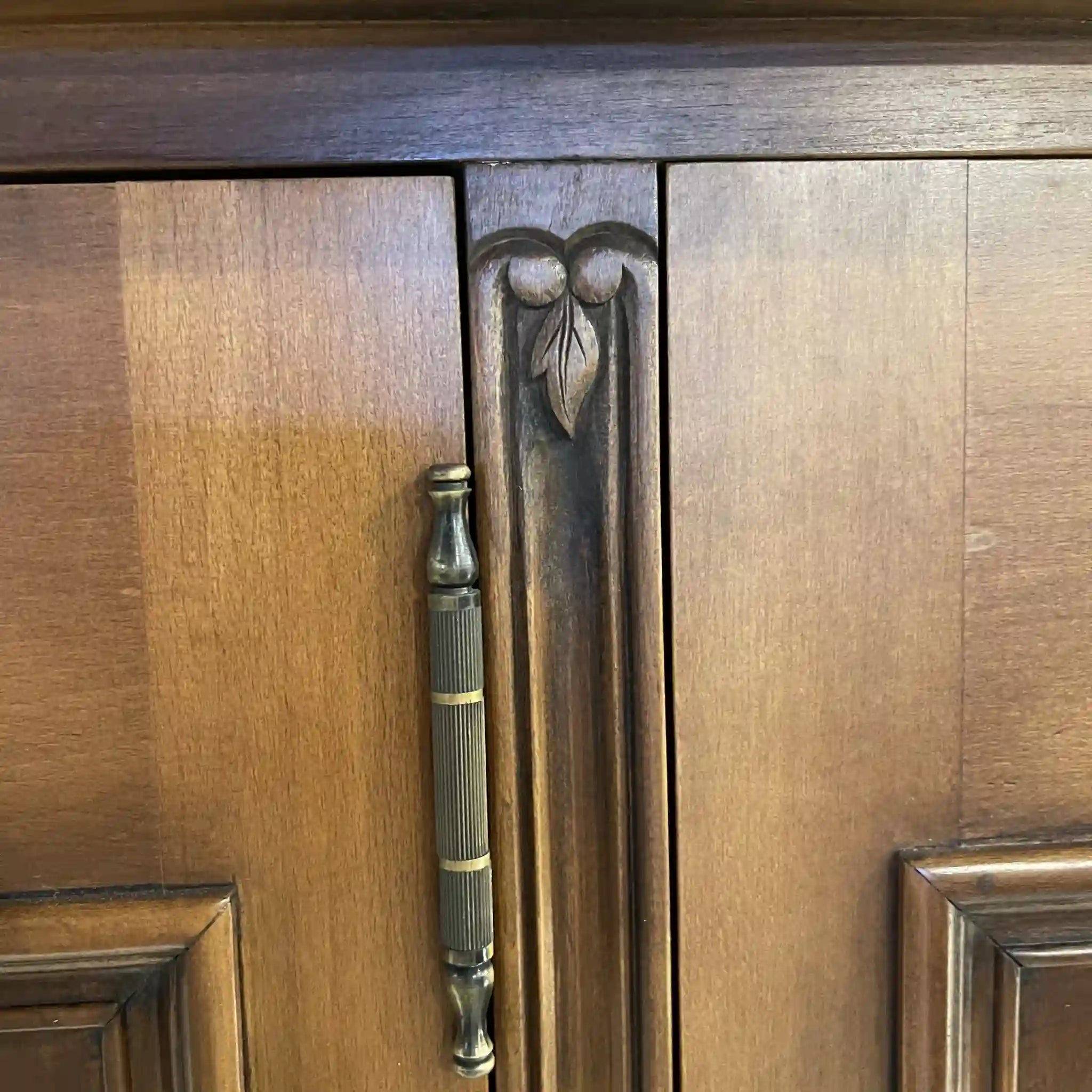 【リユース】 サイドボード / カリモク家具 / LOUISXV HLR1KK / 木製金属製 / 日本