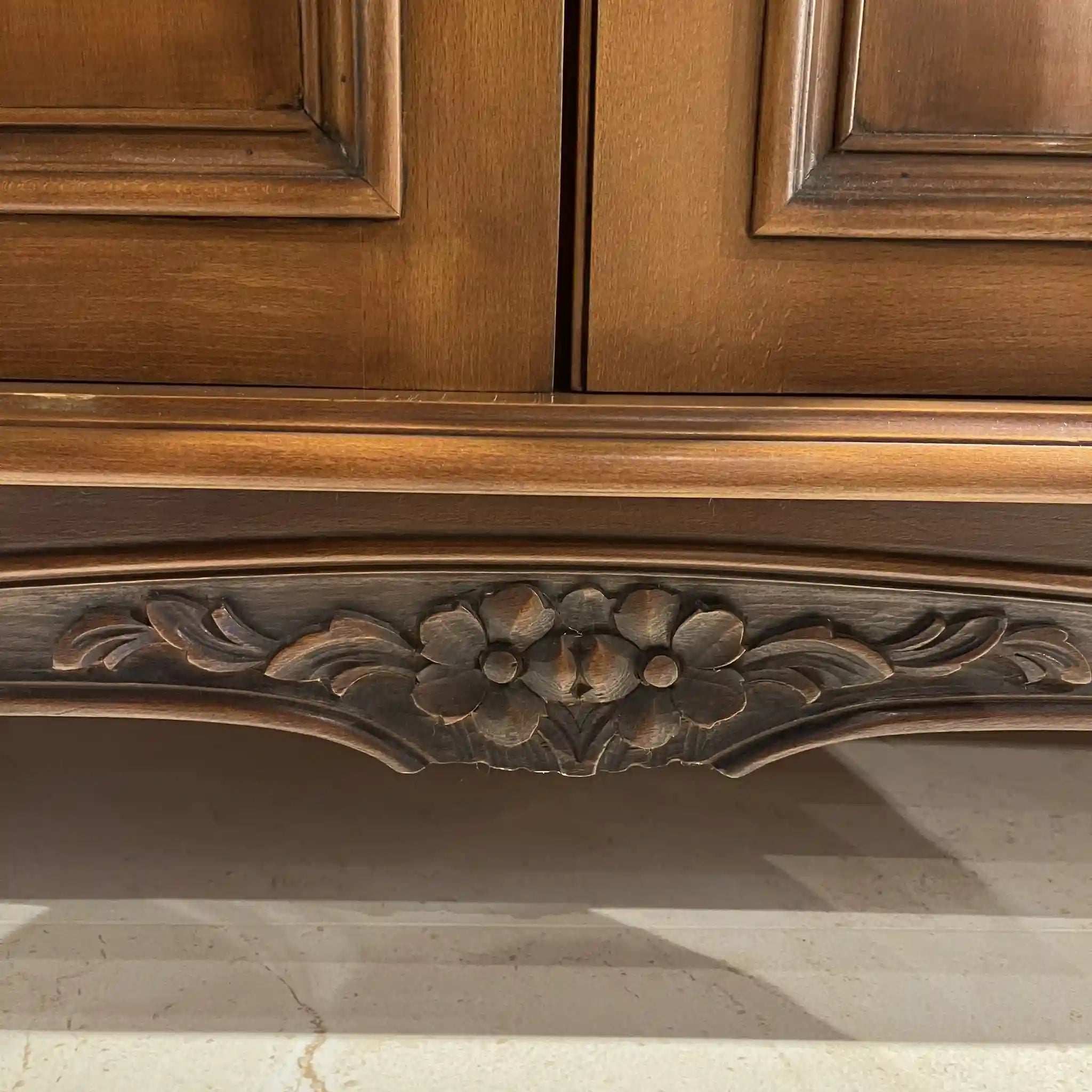 【リユース】 サイドボード / カリモク家具 / LOUISXV HLR1KK / 木製金属製 / 日本