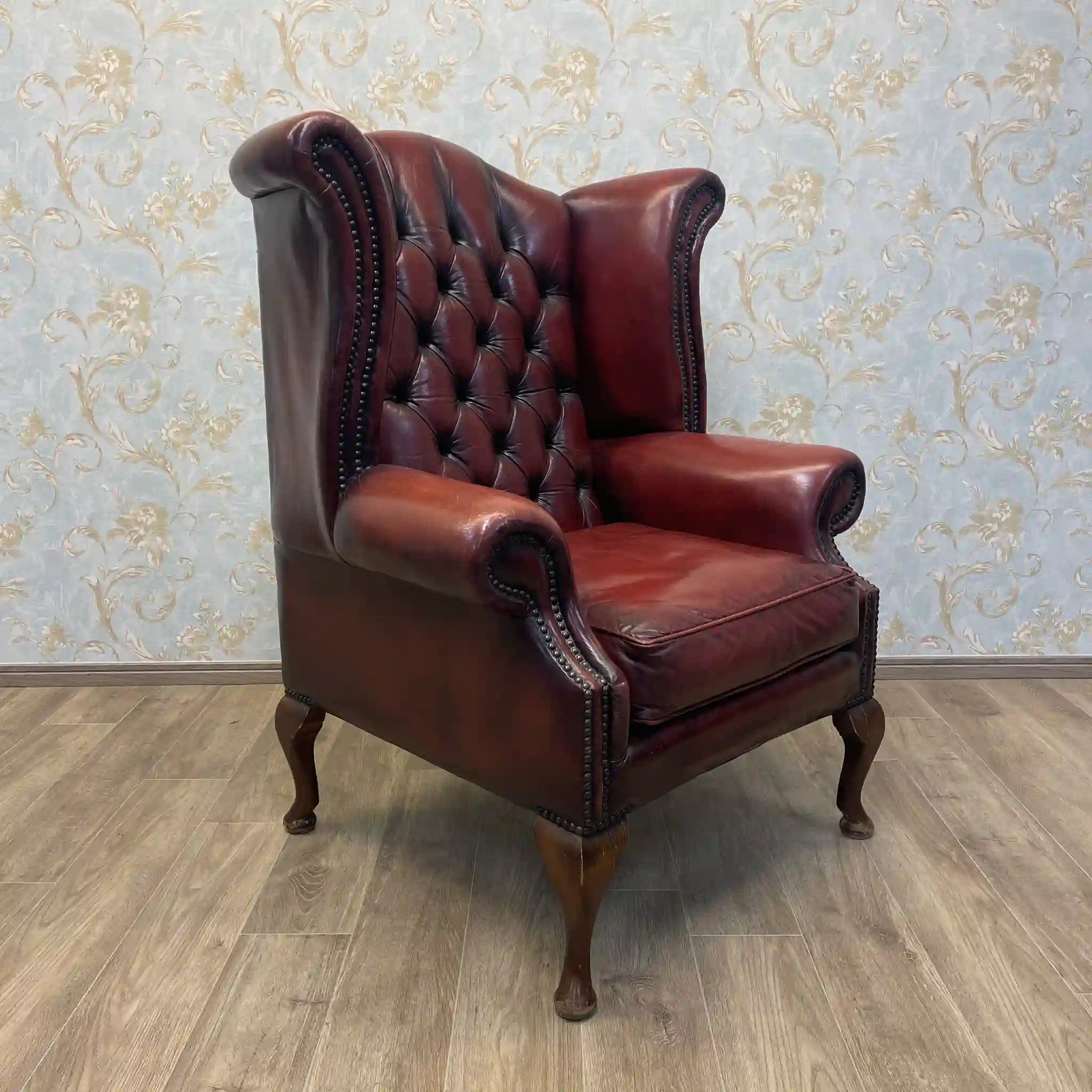 【アンティーク】 チェスターフィールドチェア / 20世紀後期(推定) / 本革 / イギリス / ボタン締め, 飾り鋲, 総革張り