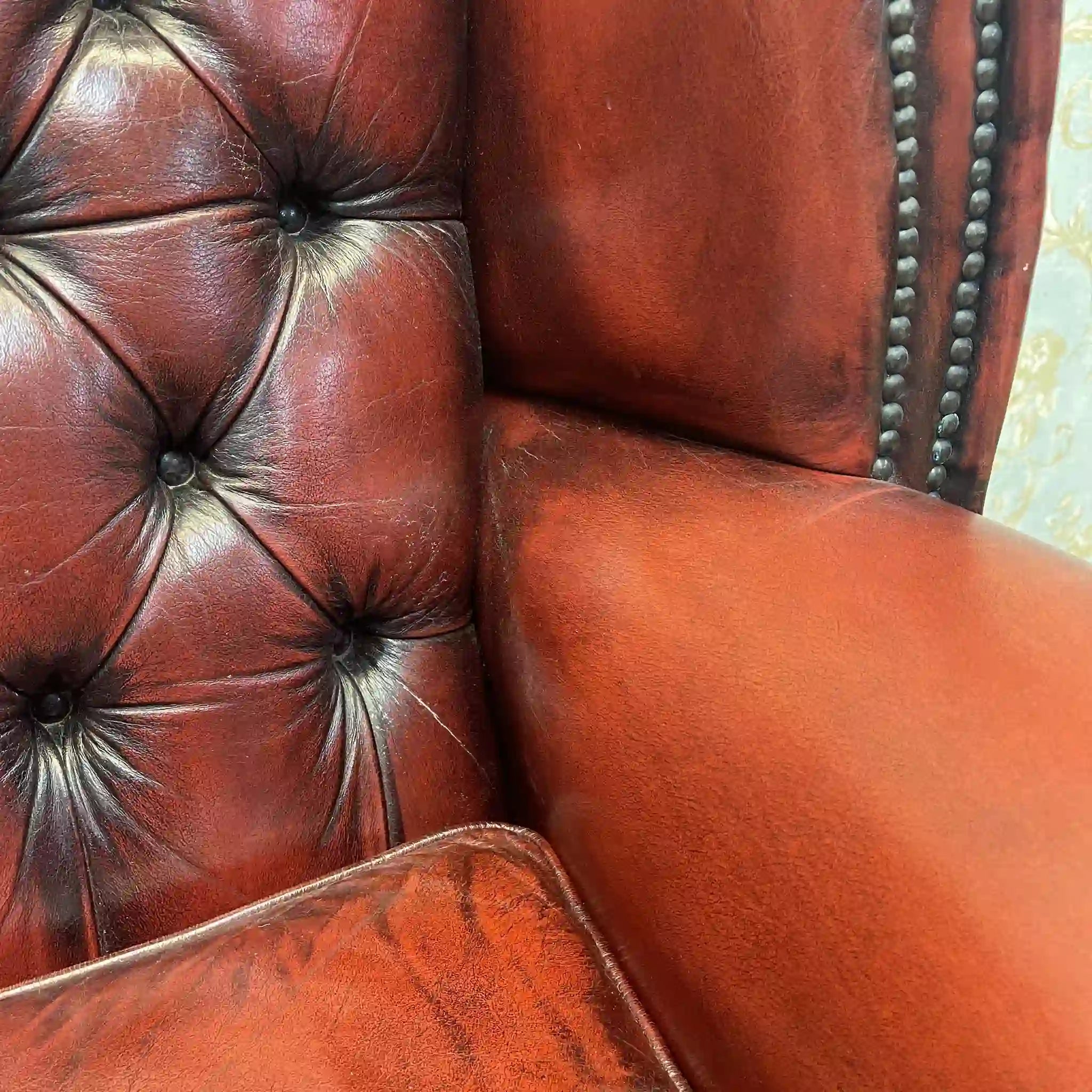 【アンティーク】 チェスターフィールドチェア / 1940年代 / 本革 / イギリス / ボタン締め,飾り鋲,総革張り