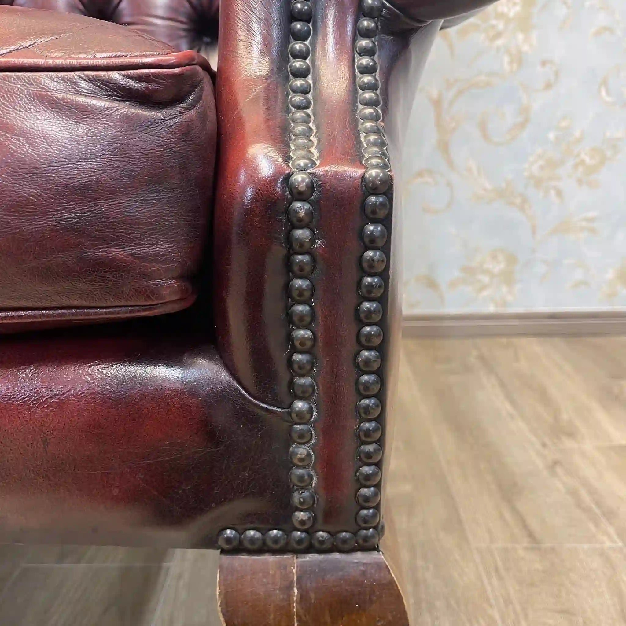 【アンティーク】 チェスターフィールドチェア / 1940年代 / 本革 / イギリス / ボタン締め,飾り鋲,総革張り