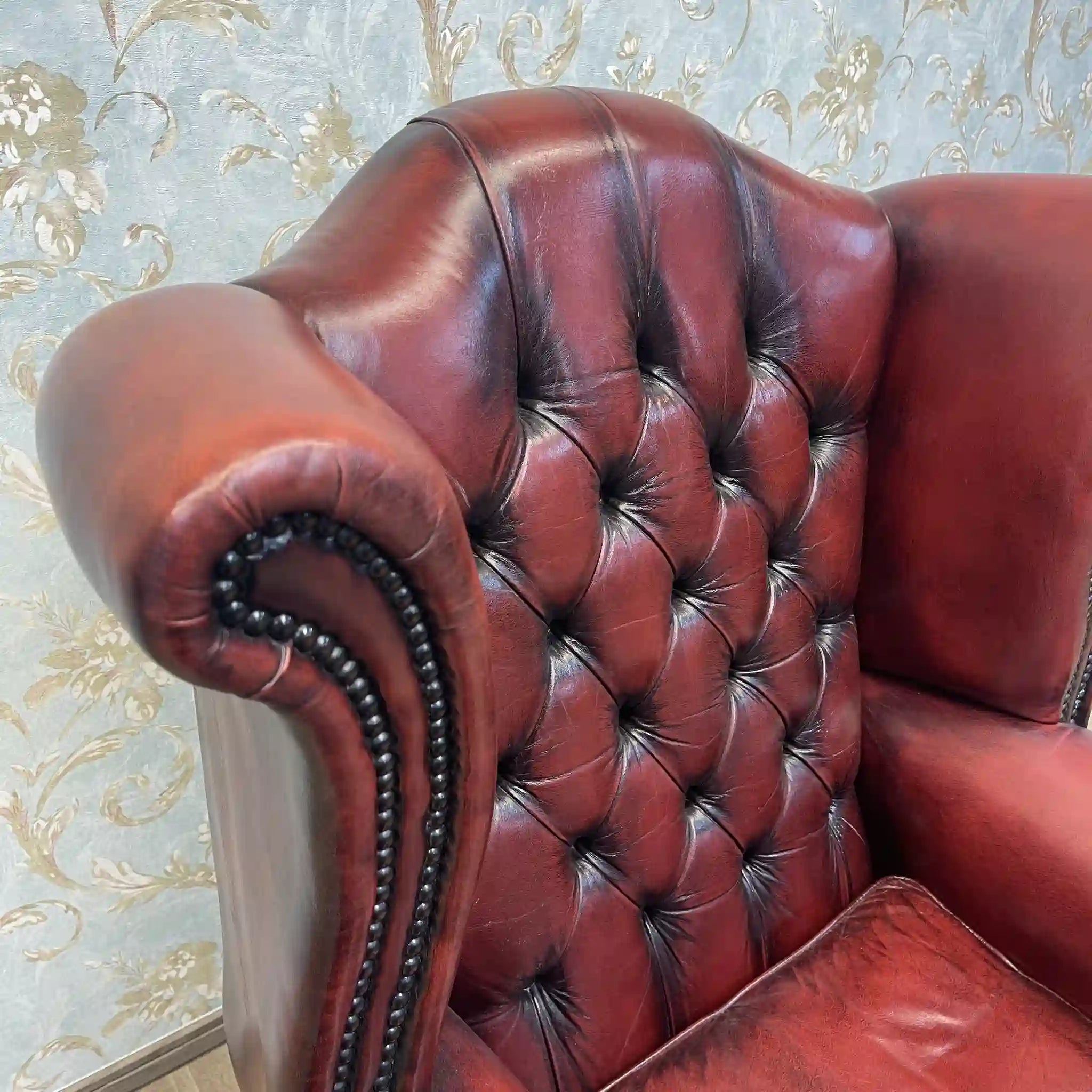 【アンティーク】 チェスターフィールドチェア / 1940年代 / 本革 / イギリス / ボタン締め,飾り鋲,総革張り