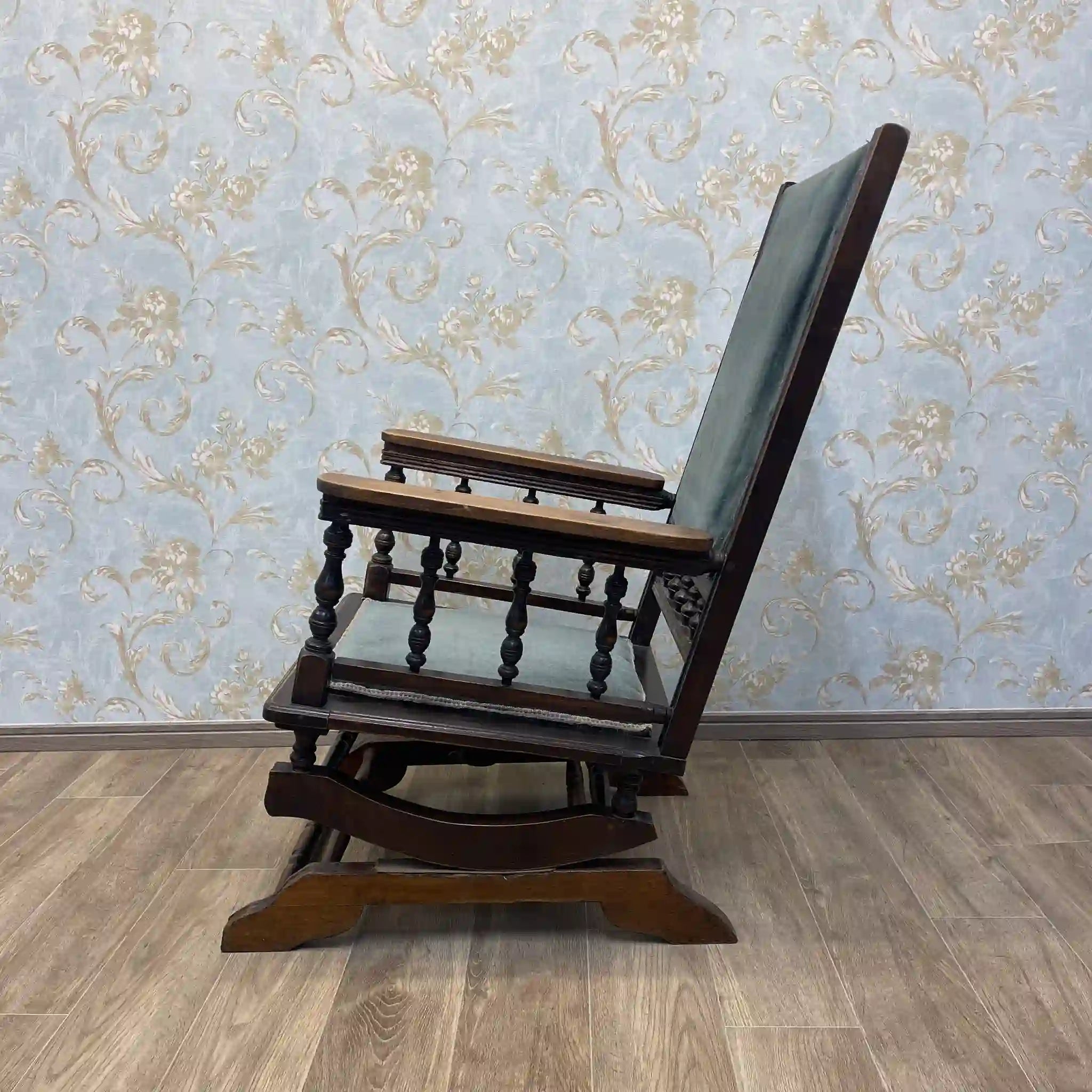 【アンティーク】 ロッキングチェア / 挽物細工,ターニング,スプリング機構