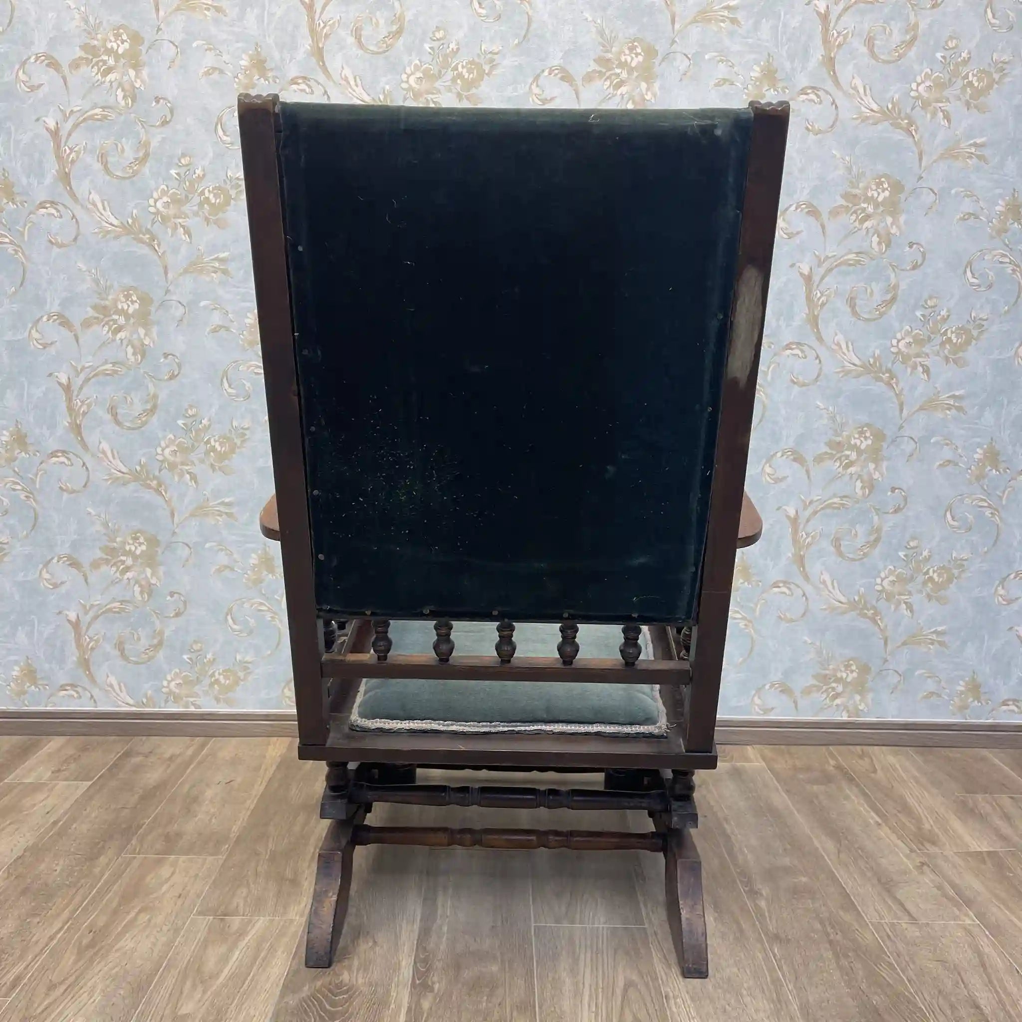 【アンティーク】 ロッキングチェア / 挽物細工,ターニング,スプリング機構