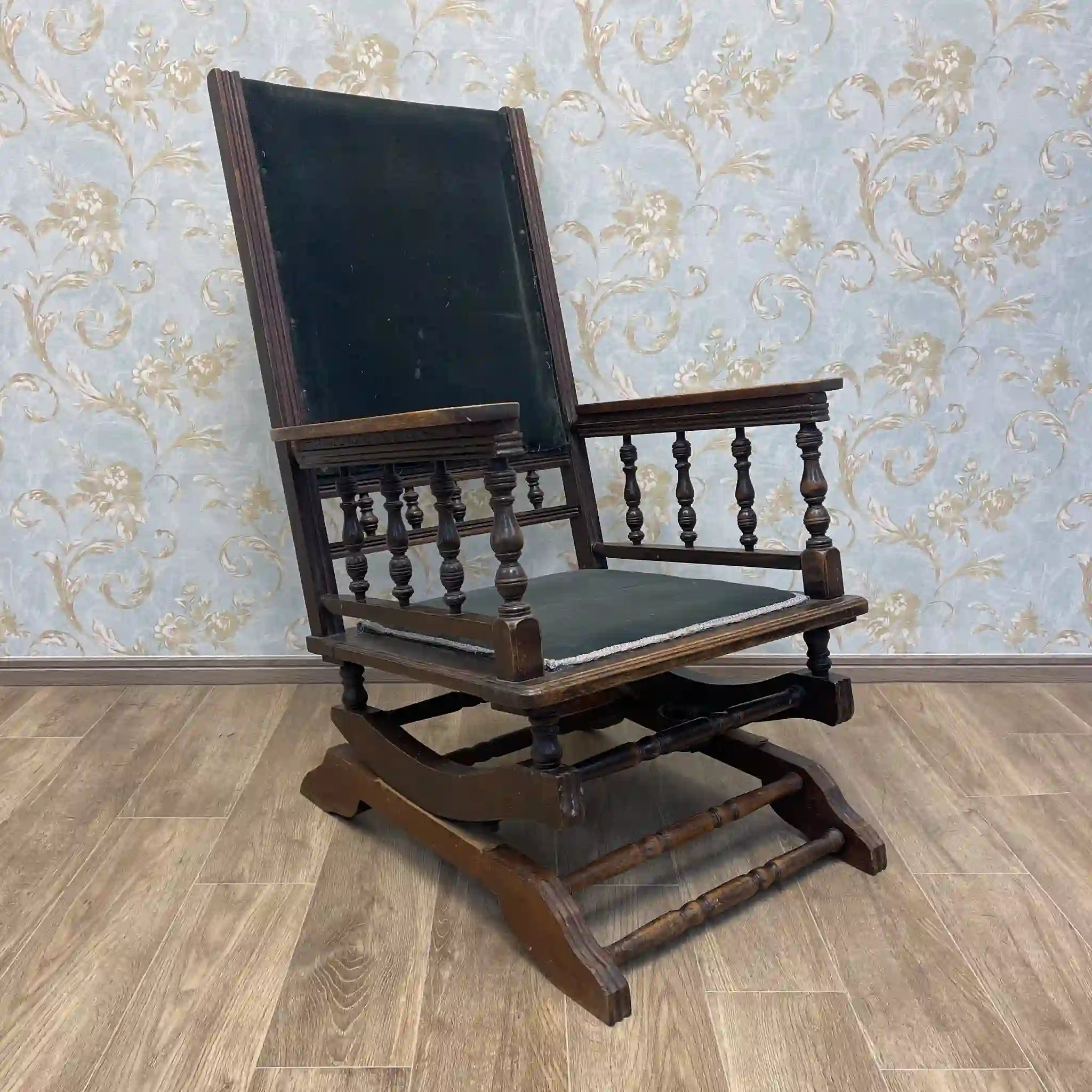 【アンティーク】 ロッキングチェア / 挽物細工,ターニング,スプリング機構