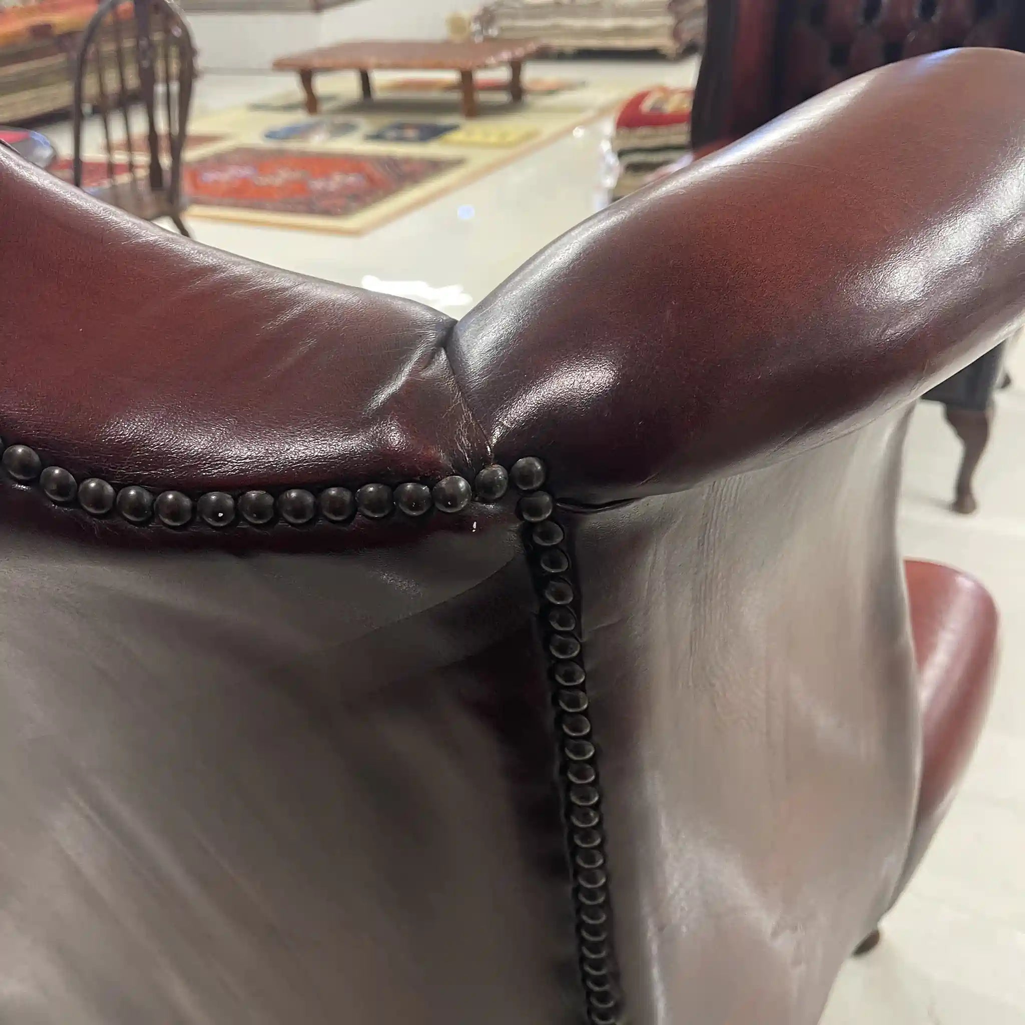 【アンティーク】 チェスターフィールドチェア / 1940年代 / 本革 / イギリス / ボタン締め,飾り鋲,総革張り