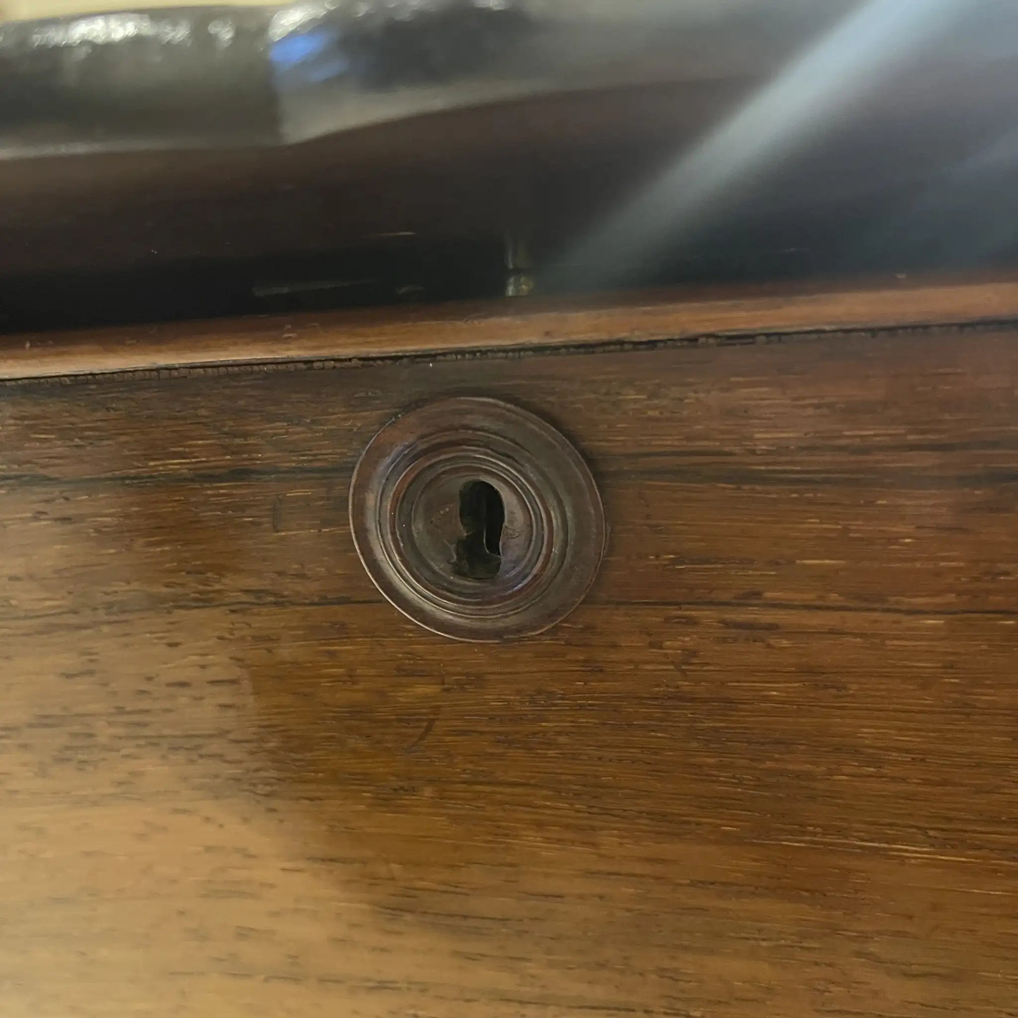 鑲嵌物的古董針線盒 / 19 世紀,英國