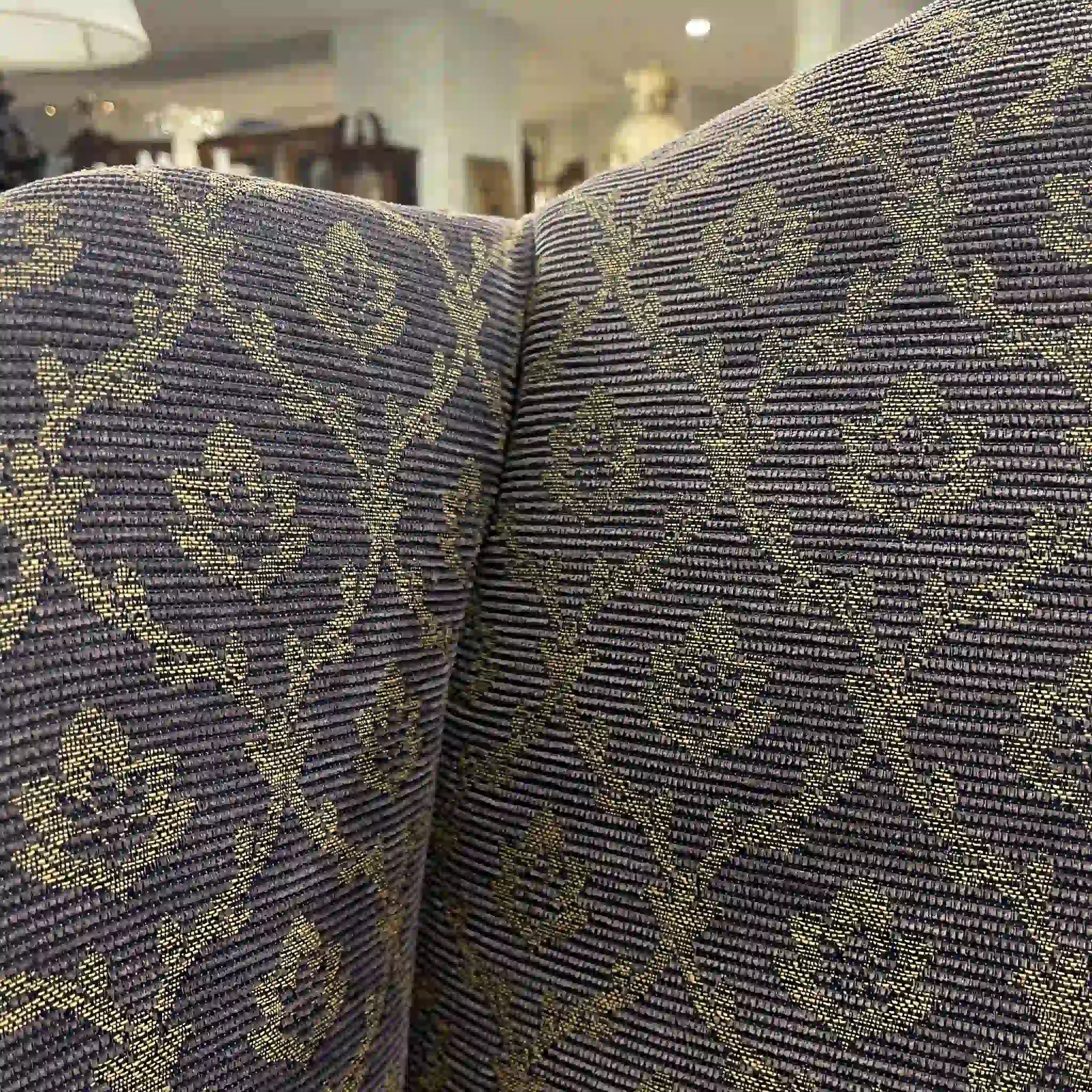 【アンティーク】 ハイバックウィングソファ / ジャコビアン様式 / 20世紀中頃 / ビーチ材 / イギリス / イギリス直輸入, ダマスク柄