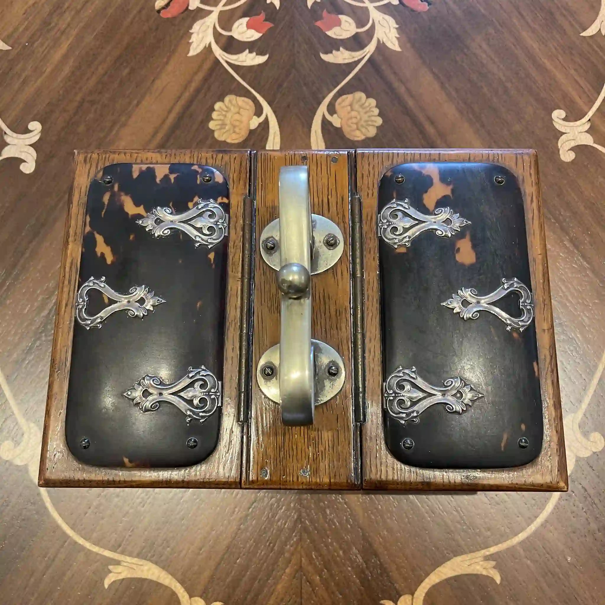 【アンティーク】 木製ドリンクボックス / イギリス直輸入