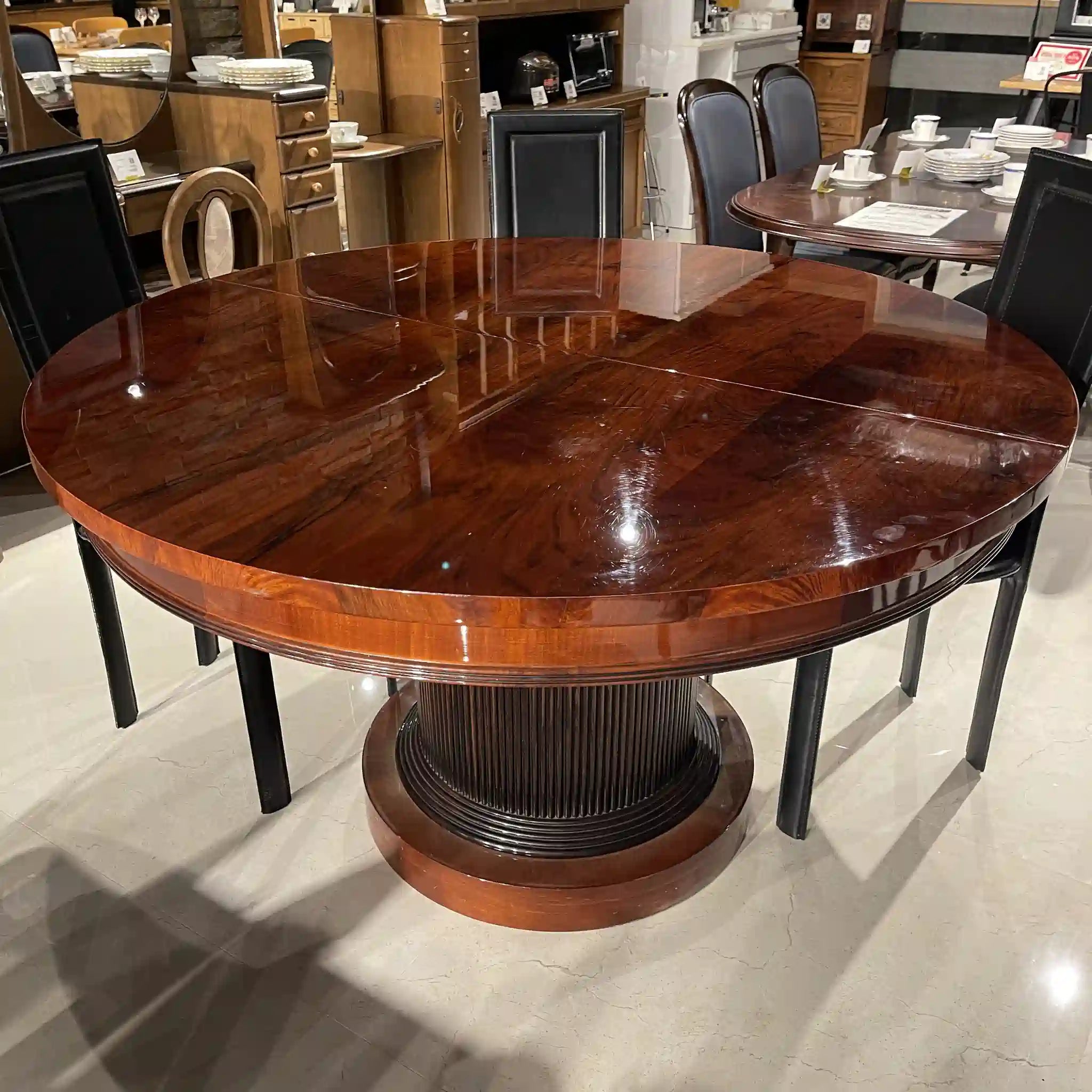 【リユース】 ダイニングテーブル / 伸長式 / 円形天板 / センターベース