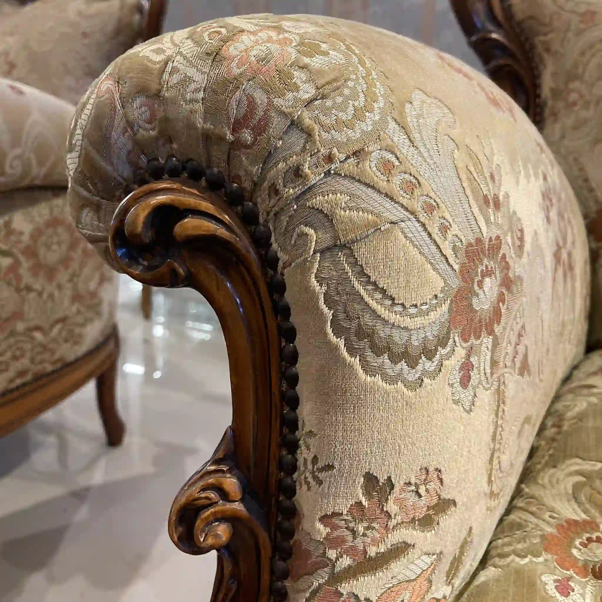 【リユース】 ソファセット / 天然木 / イタリア / アンティーク調,ロココ様式ハンドカービング,金華山織