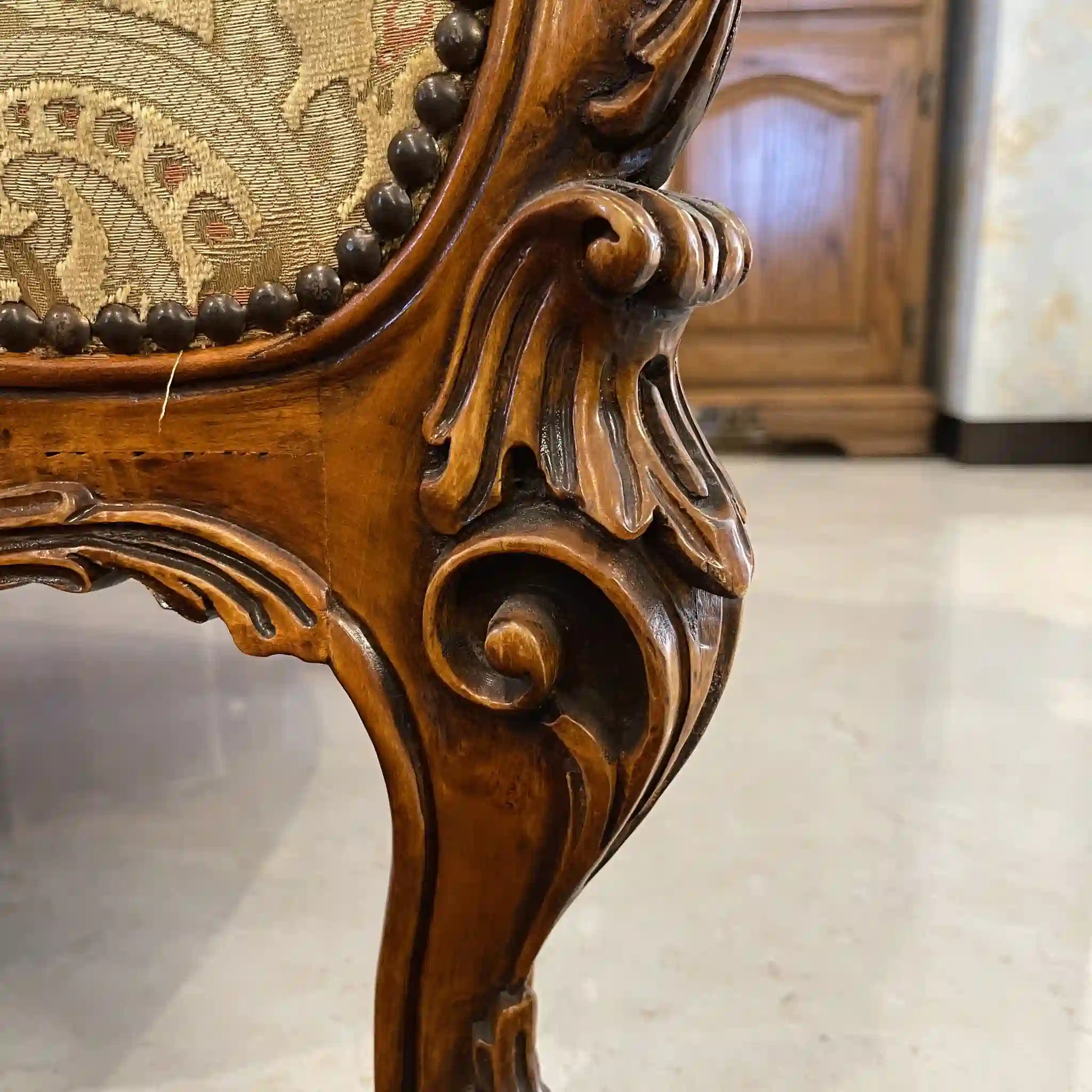 【リユース】 ソファセット / 天然木 / イタリア / アンティーク調,ロココ様式ハンドカービング,金華山織