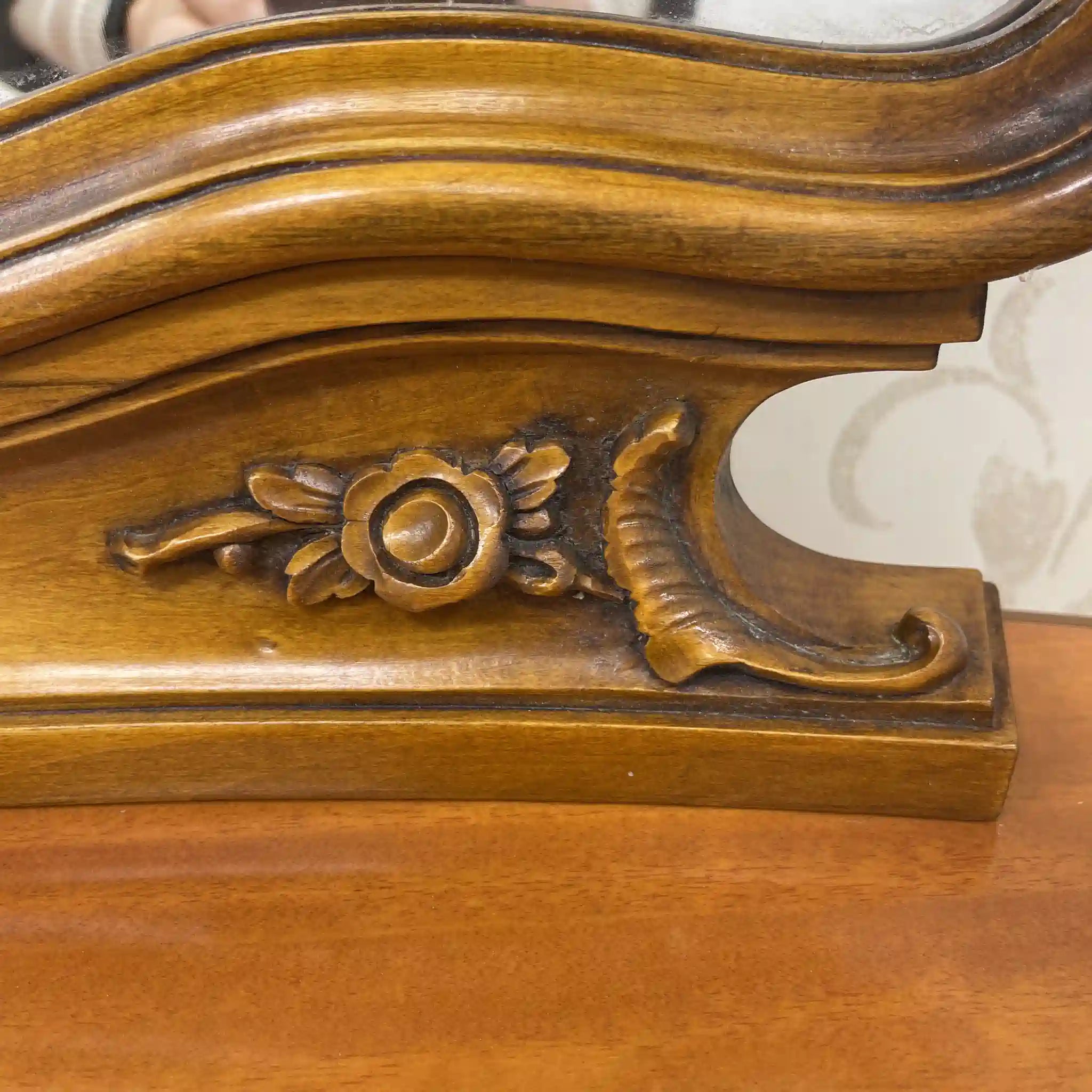 【リユース】 ドレッサー