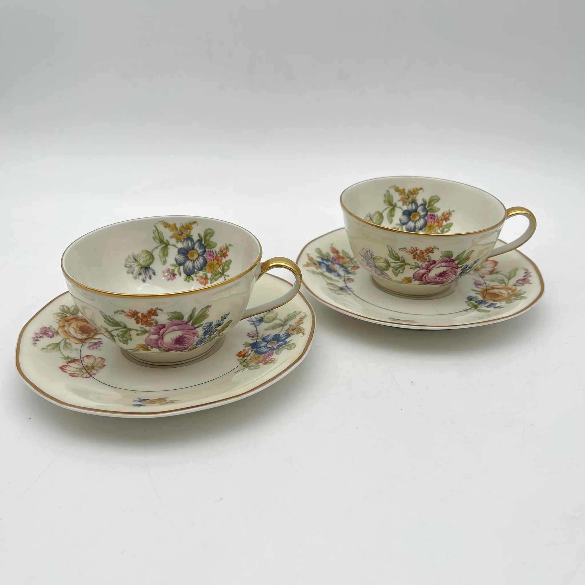 【古董】茶杯&茶托2p / Theodore Haviland(西奥多阿比兰)/ Nosegay /估计20c早中期/瓷器/法国/花束,金色