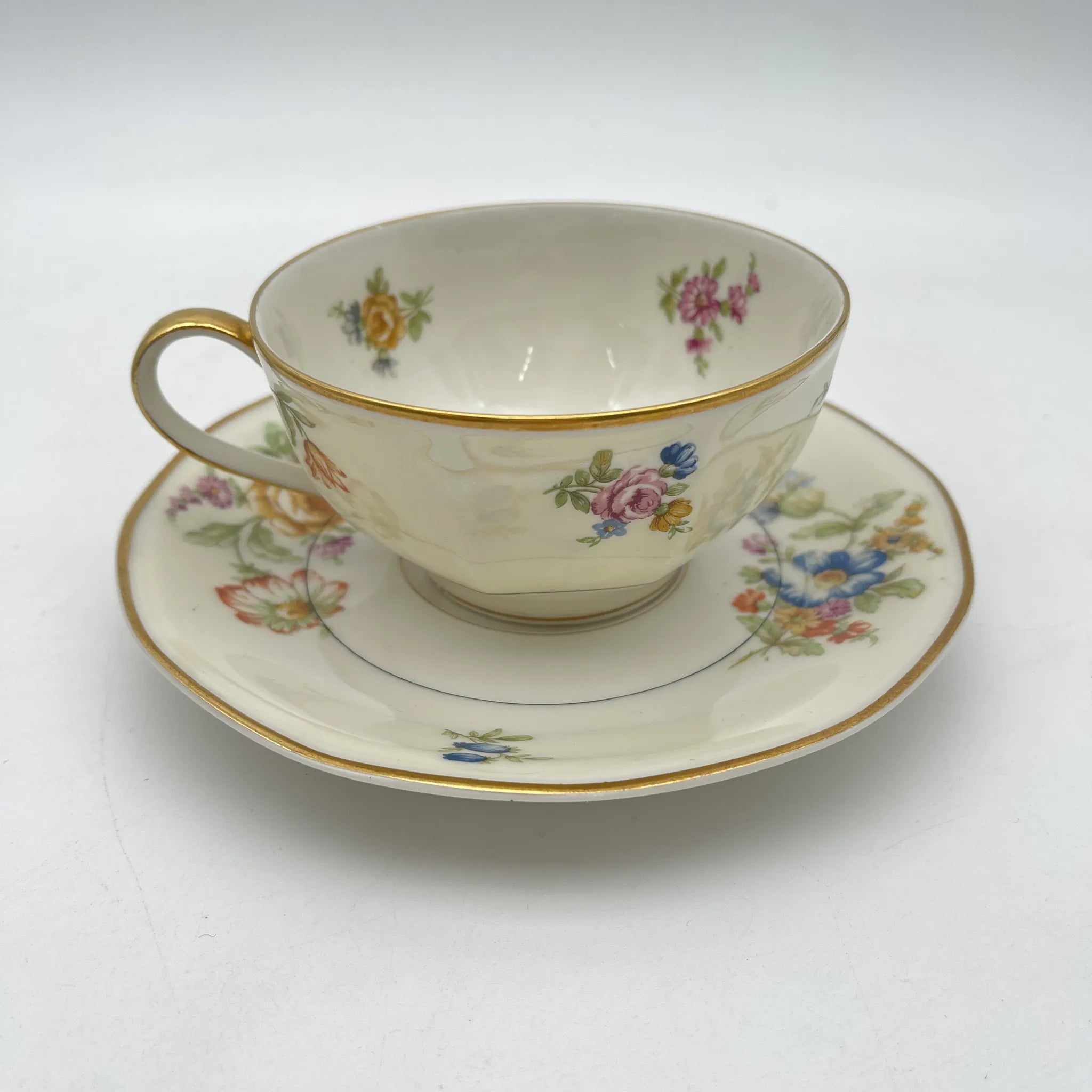 【古董】茶杯&茶托2p / Theodore Haviland(西奥多阿比兰)/ Nosegay /估计20c早中期/瓷器/法国/花束,金色