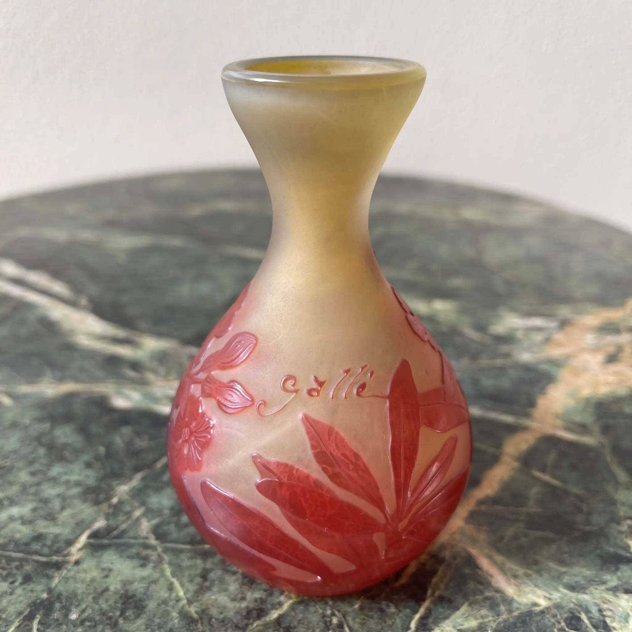 【古董】圆底玻璃花瓶/ galle工房/渐变装饰,浮雕雕刻技法,植物学图案