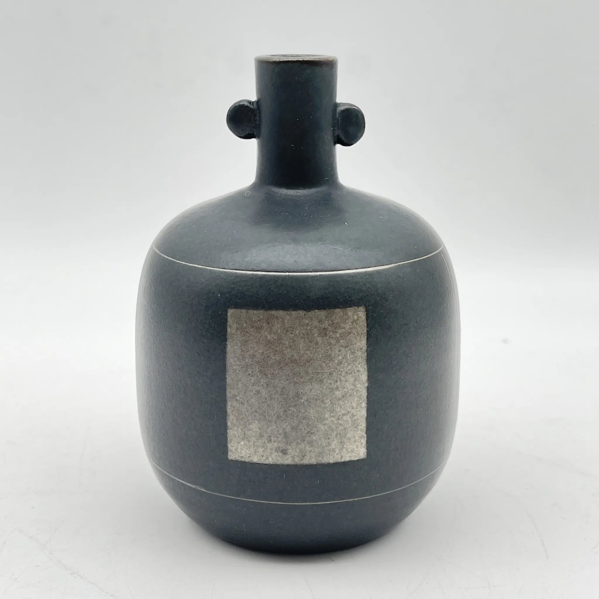 【再利用】花入(一朵插)/推测20c后期/陶器/日本/墨施釉,箱付