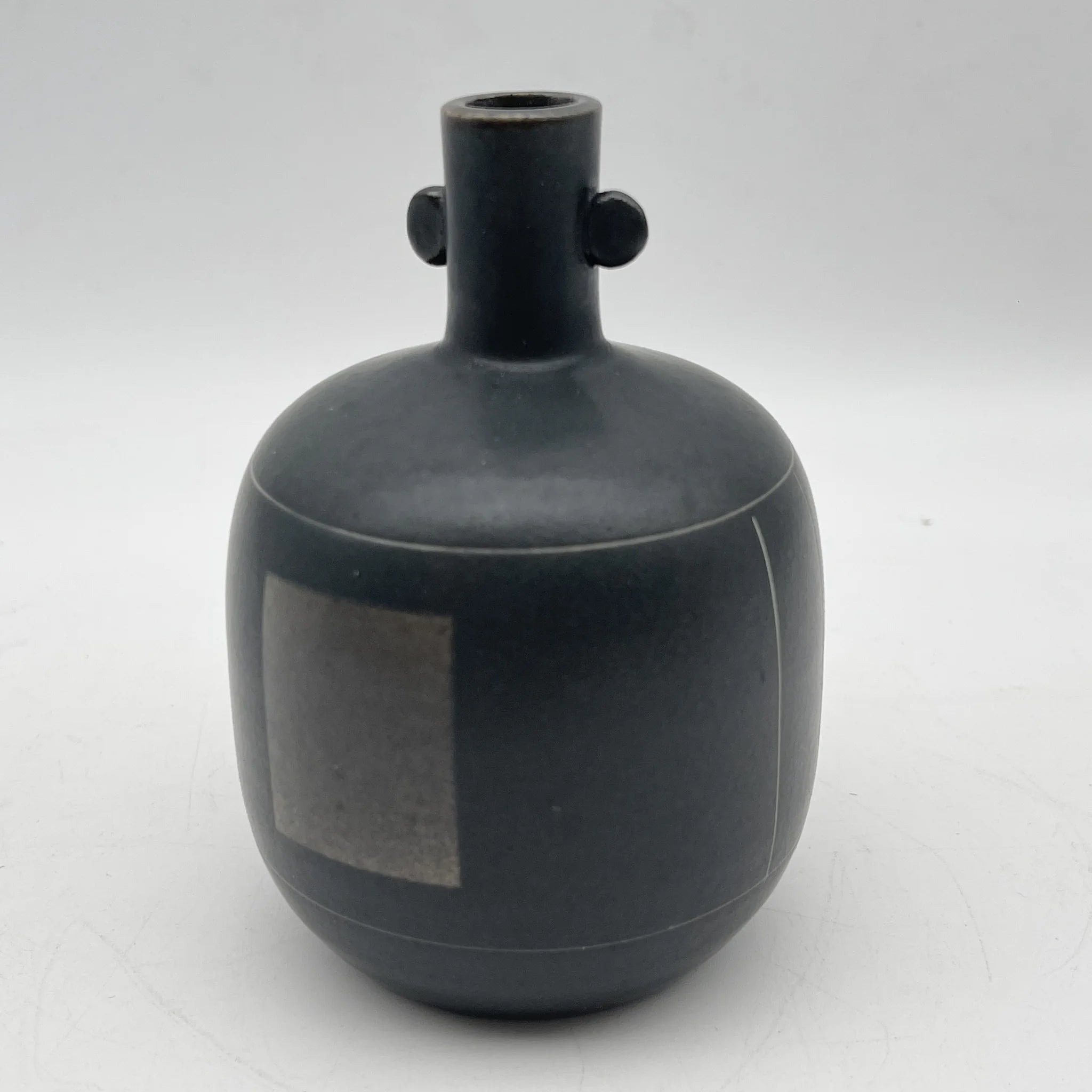 【再利用】花入(一朵插)/推测20c后期/陶器/日本/墨施釉,箱付