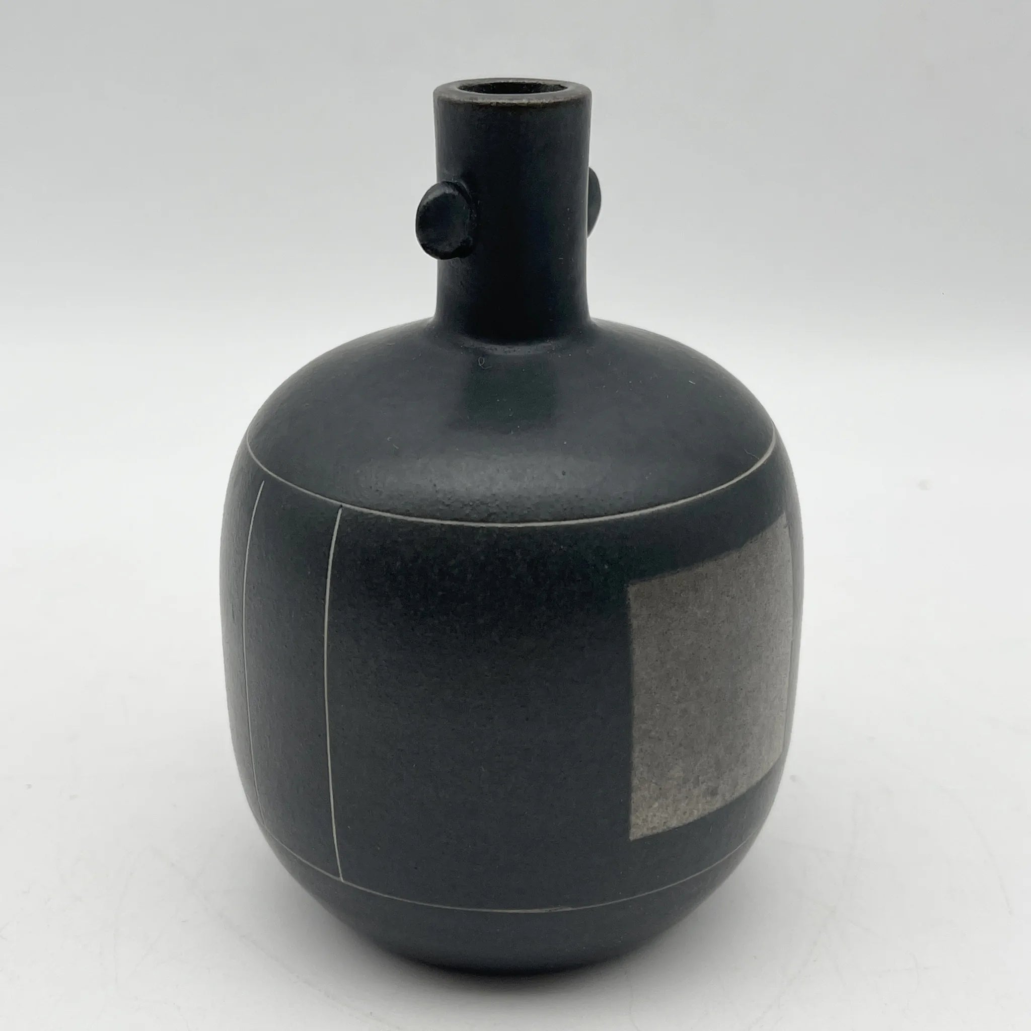 【再利用】花入(一朵插)/推测20c后期/陶器/日本/墨施釉,箱付