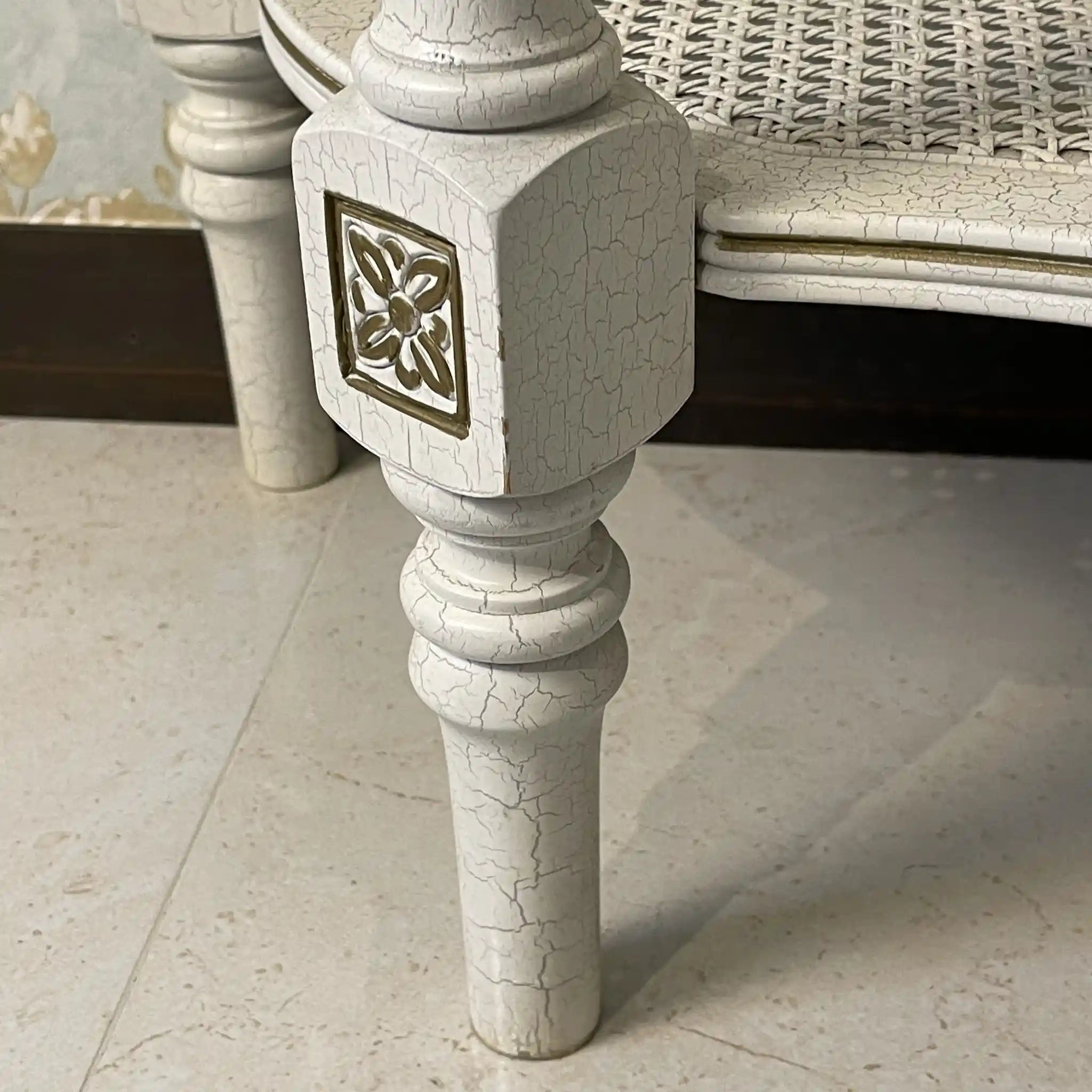 【リユース】 コンソール 花柄ホワイト / 20世紀後期(推定) / ラタン(籐) / イタリア / ターニング加工