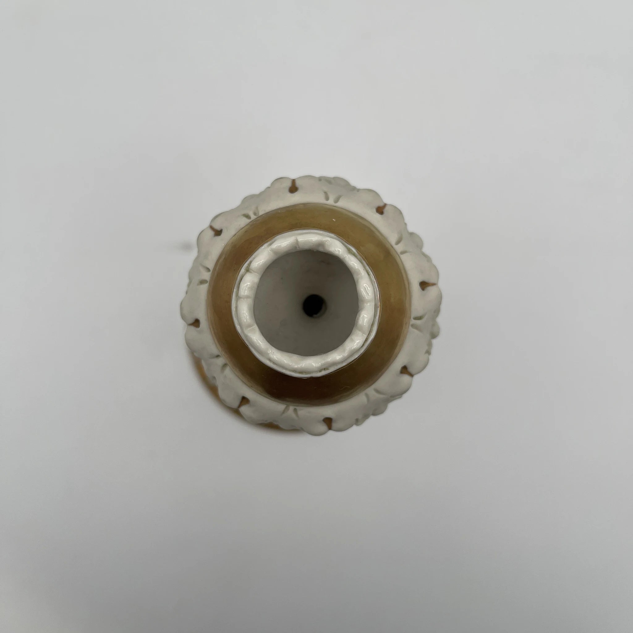 【アンティーク】 ろうそく立て / 1950-1970年代(推定) / 磁器 / イタリア / アカンサス台座