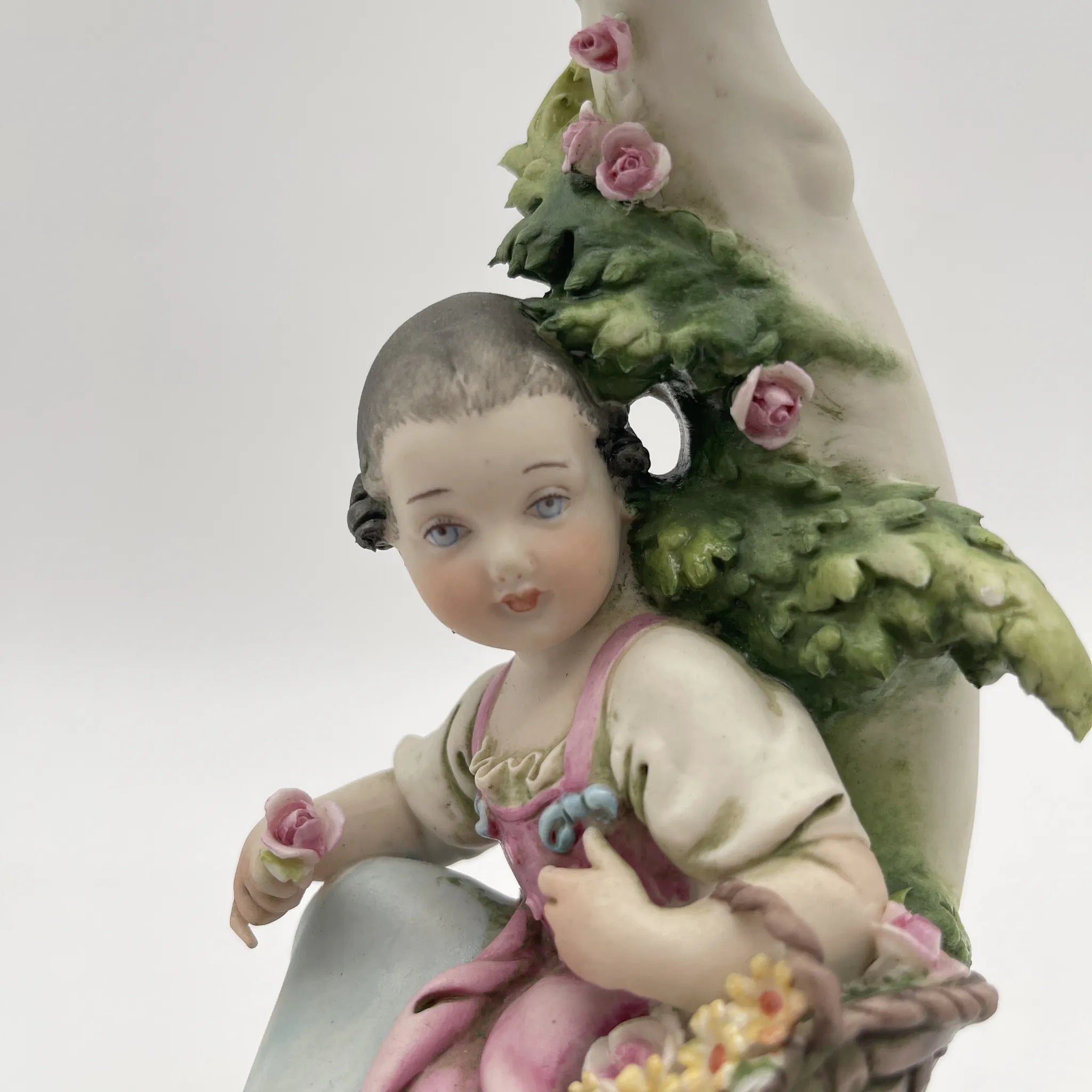 【アンティーク】 ろうそく立て / 1950-1970年代(推定) / 磁器 / イタリア / アカンサス台座