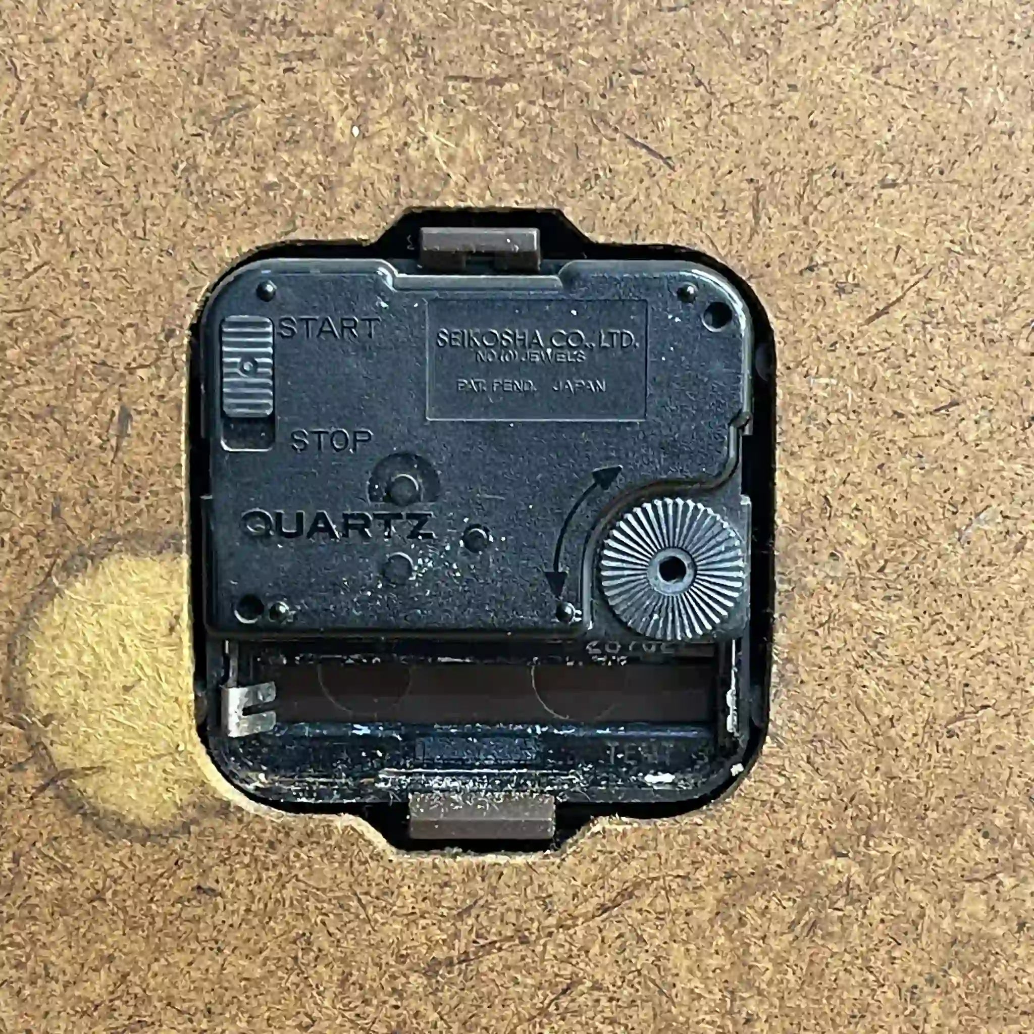 【リユース】 木製フレーム掛時計 / SEIKO / 日本