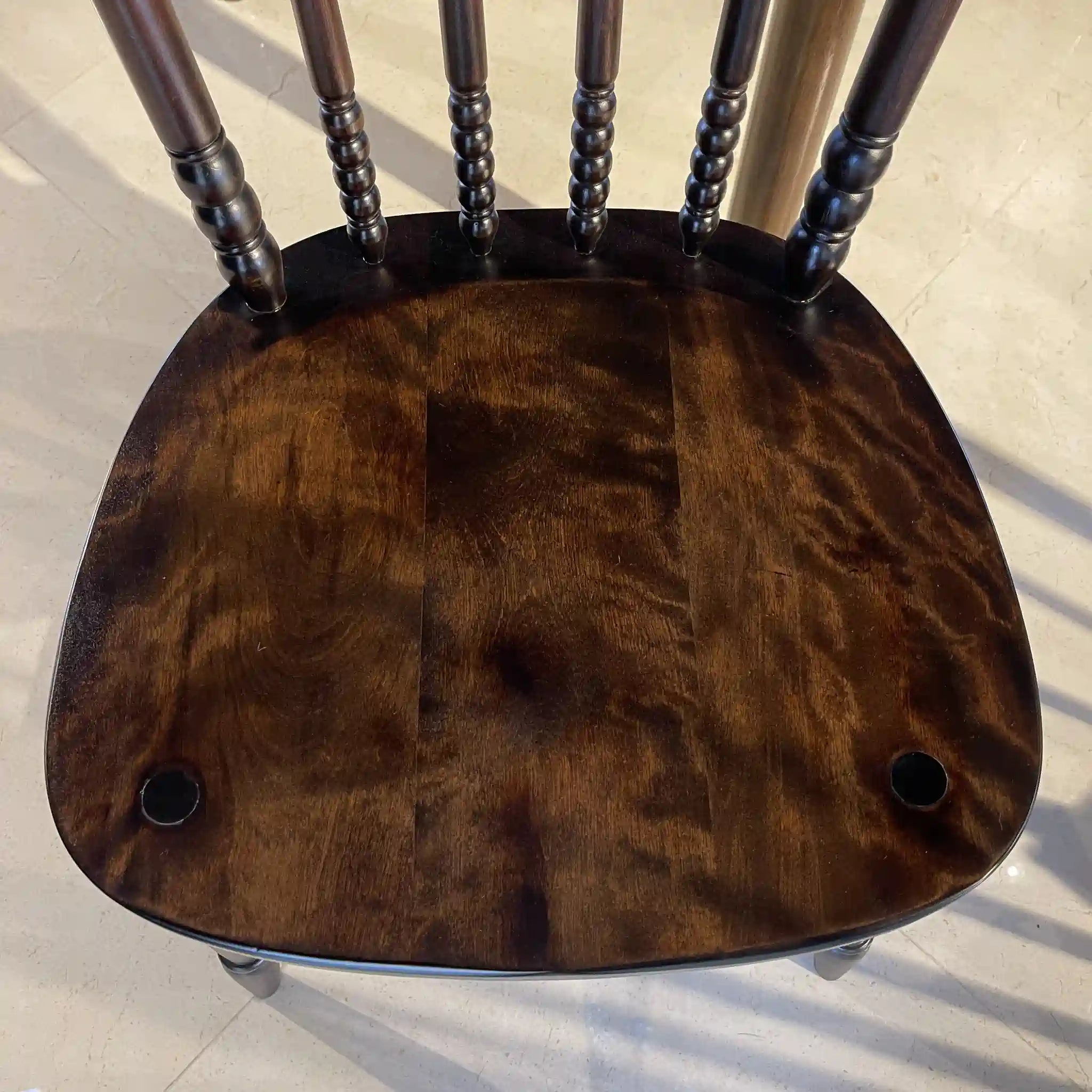 【リユース】 ウィンザーチェア / 北海道民芸家具 / カバ材 / 日本 / 樺材無垢,多層塗り仕上げ,座繰り加工