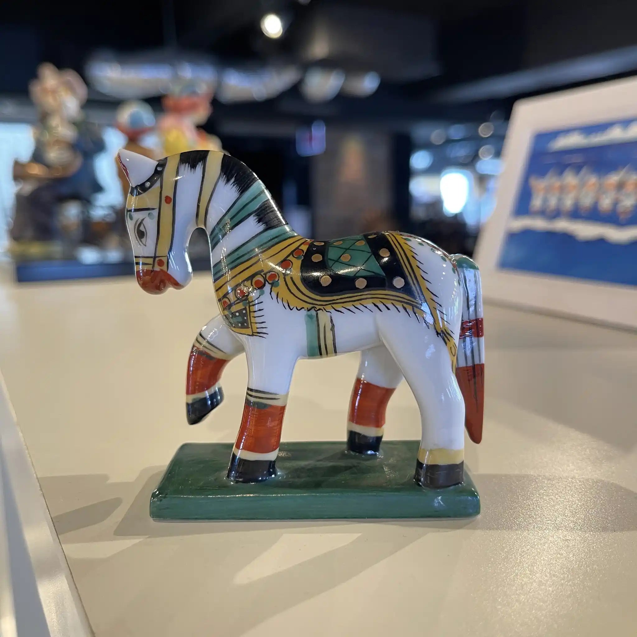 【リユース】 馬のオブジェ / グラスゴーミュージアム / 磁器