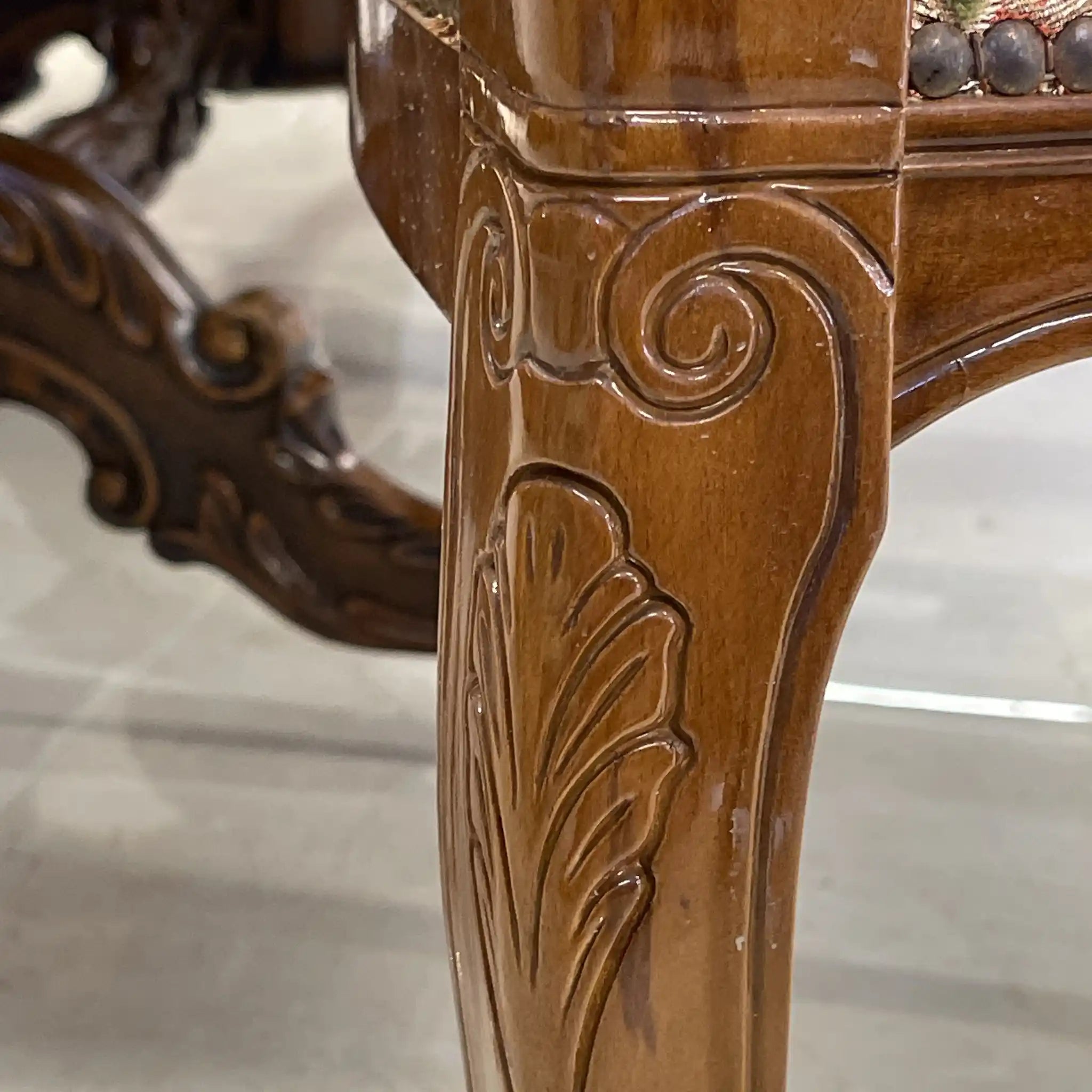 【リユース】 アンティーク調アームチェア / イタリア / 金華山織り