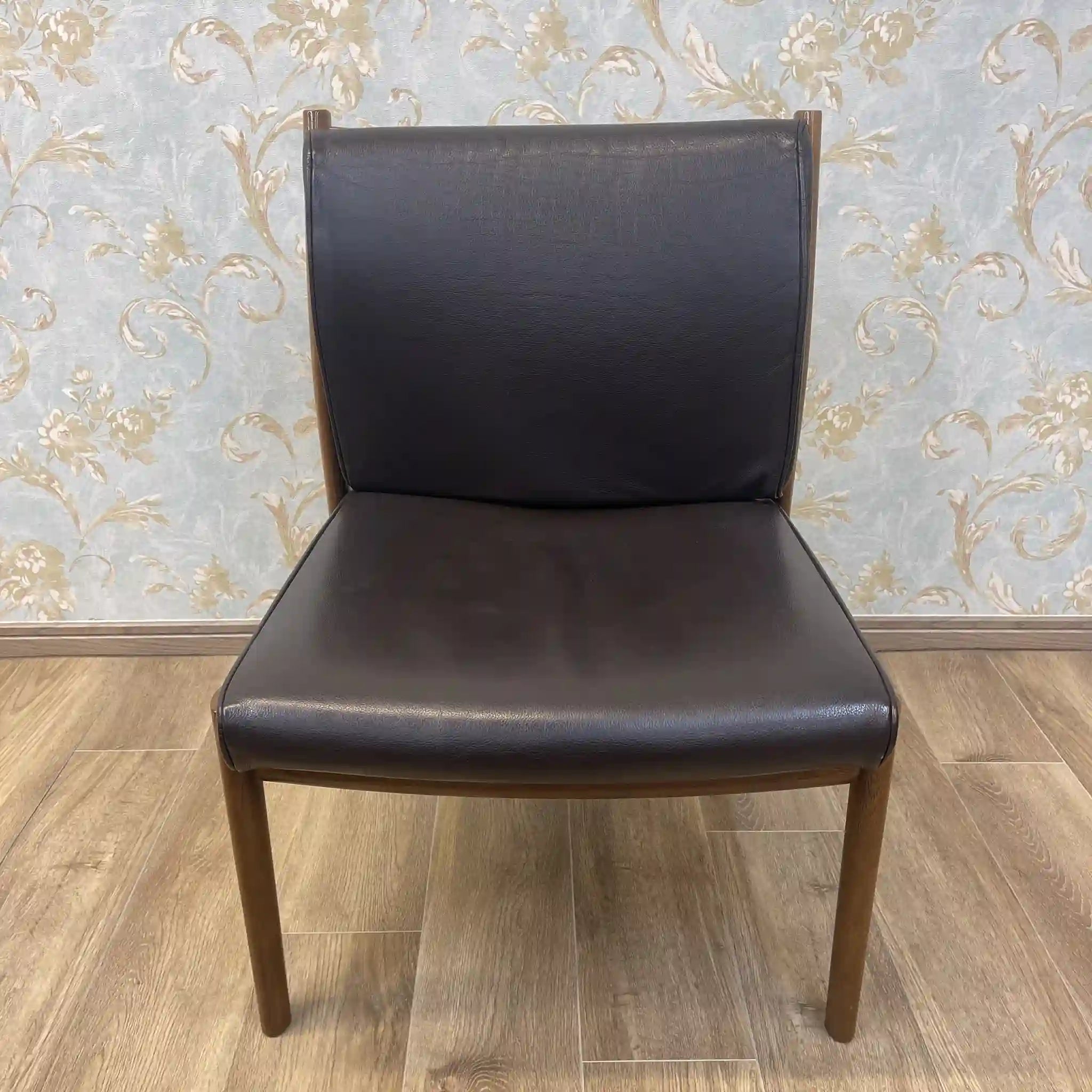 【リユース】 ダイニングセット / 日進木工 / PARAS / 1960年代以降 / オーク / 日本 / 曲木技術,シームレスデザイン,本革仕様