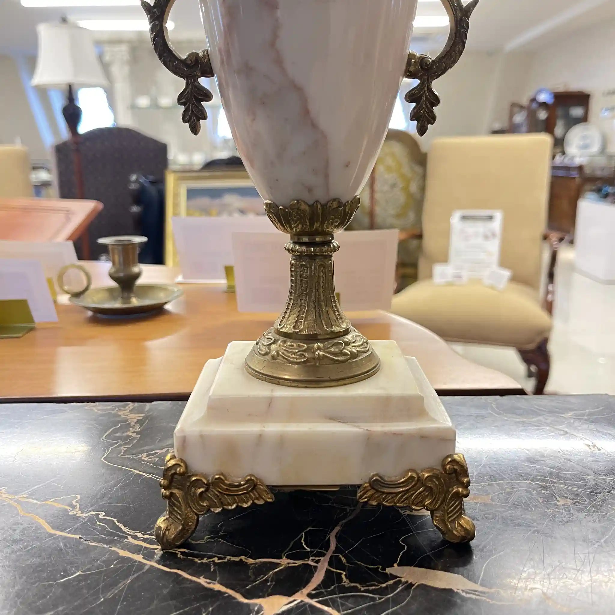 Antique table lamp set of two, estimated to be from the late 20th century, marble and brass, from England