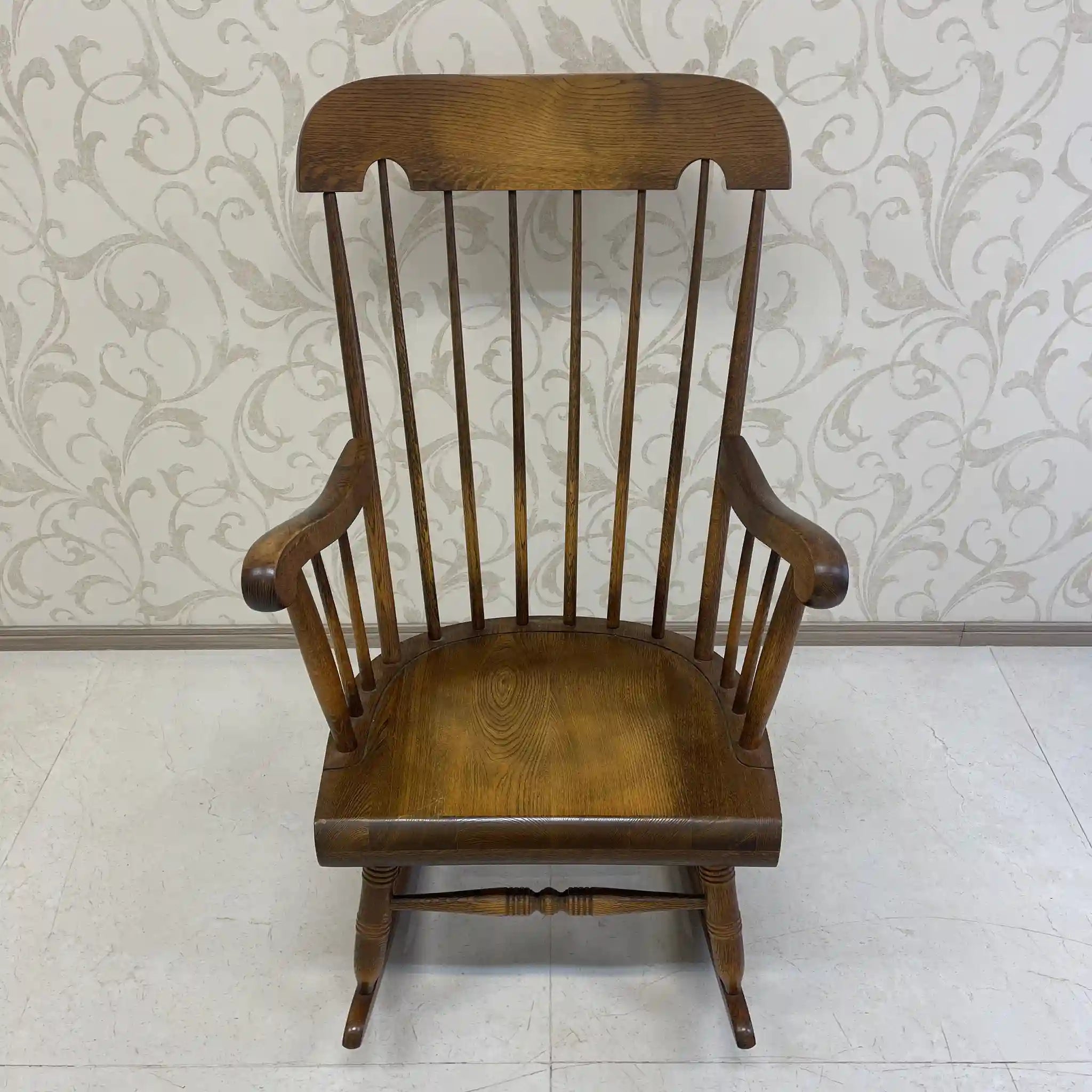 【リユース】 ロッキングチェア / 飛騨産業 / キツツキ / 日本 / 座繰り加工,ボウバック