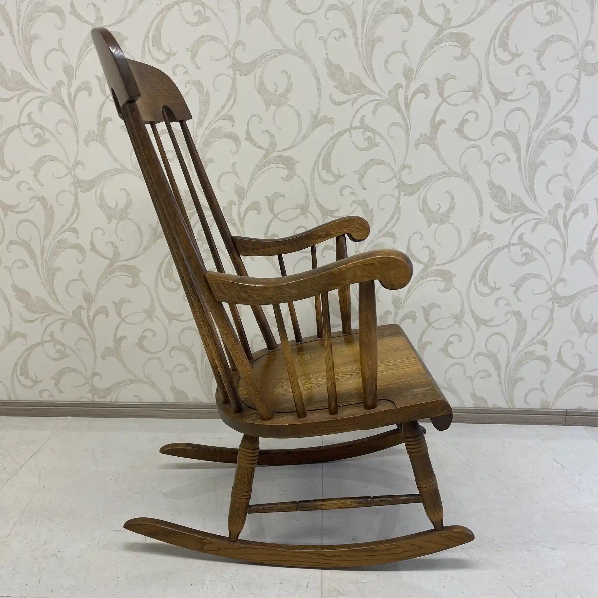 【リユース】 ロッキングチェア / 飛騨産業 / キツツキ / 日本 / 座繰り加工,ボウバック