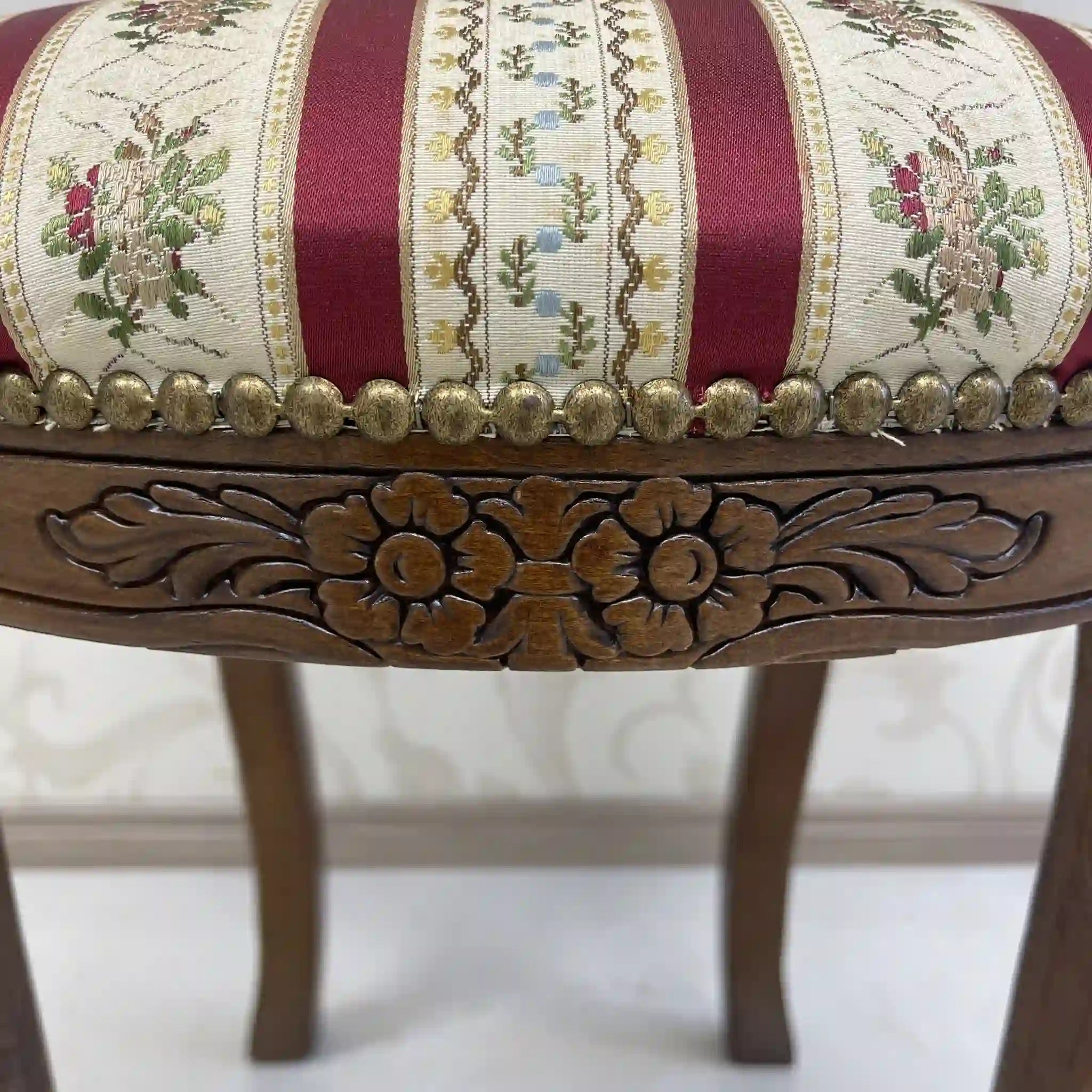 【アンティーク】 ダイニングチェア / ロココ様式(ルイ15世様式) / カブリオールレッグ,ロカイユレリーフ,ジャガード織座面