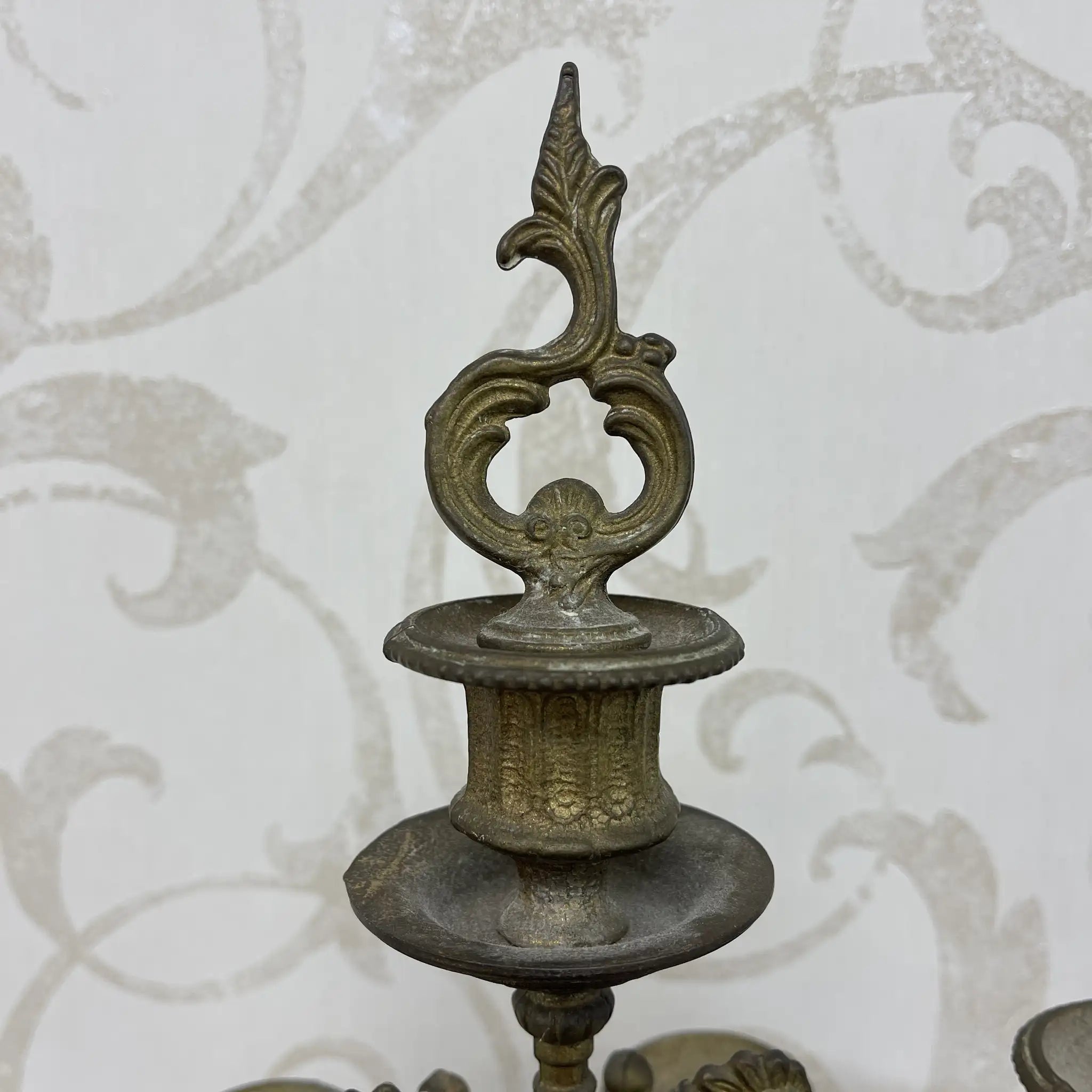 【リユース】 燭台 / Imperial / BREAVENTO,M7087-B77 / 真鍮 / バロック様式,ライオンフィート,バイカラーフィニッシュ