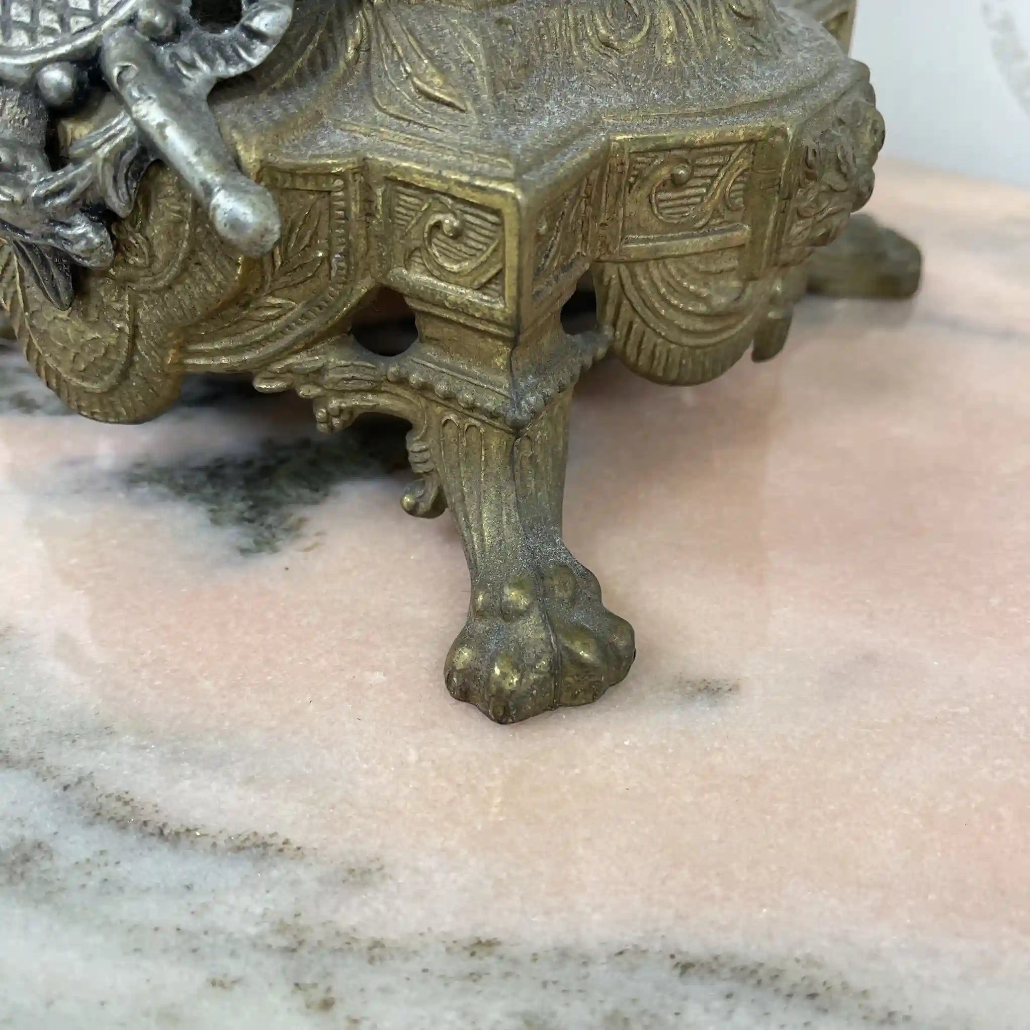 【リユース】 燭台 / Imperial / BREAVENTO,M7087-B77 / 真鍮 / バロック様式,ライオンフィート,バイカラーフィニッシュ