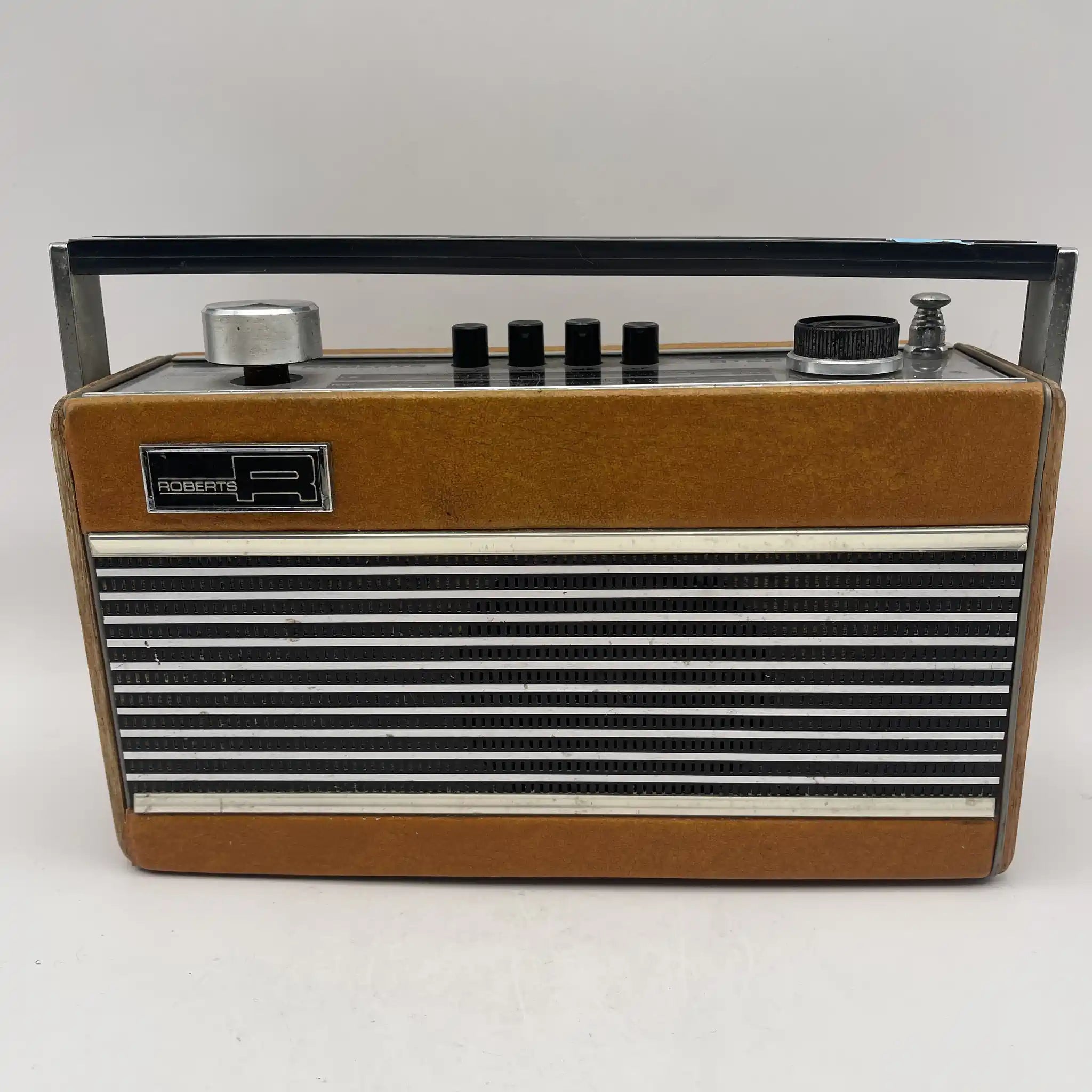 【ビンテージ】 ポータブルラジオ / Roberts RT22 / イギリス / 回転式ベース,レザレット・キャビネット
