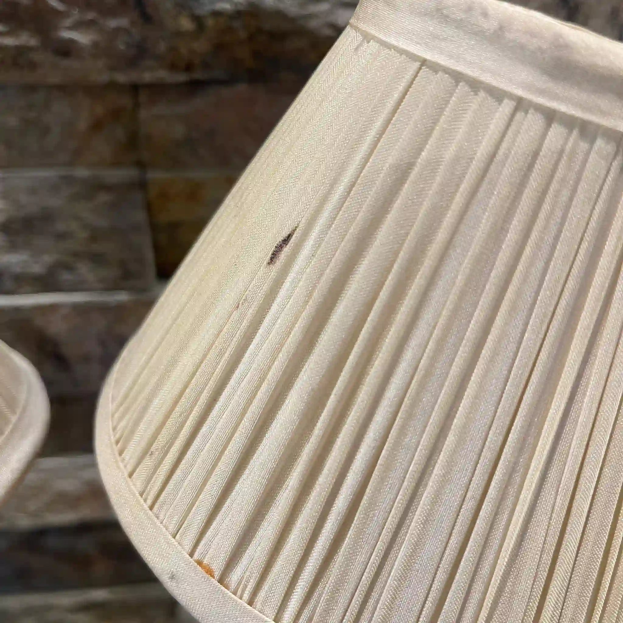 【ビンテージ】 ランプ / ネオ・バロック様式 / 1950-1970年代 (推定) / 真鍮 / イギリス / プリーツシェード、天使鋳造像