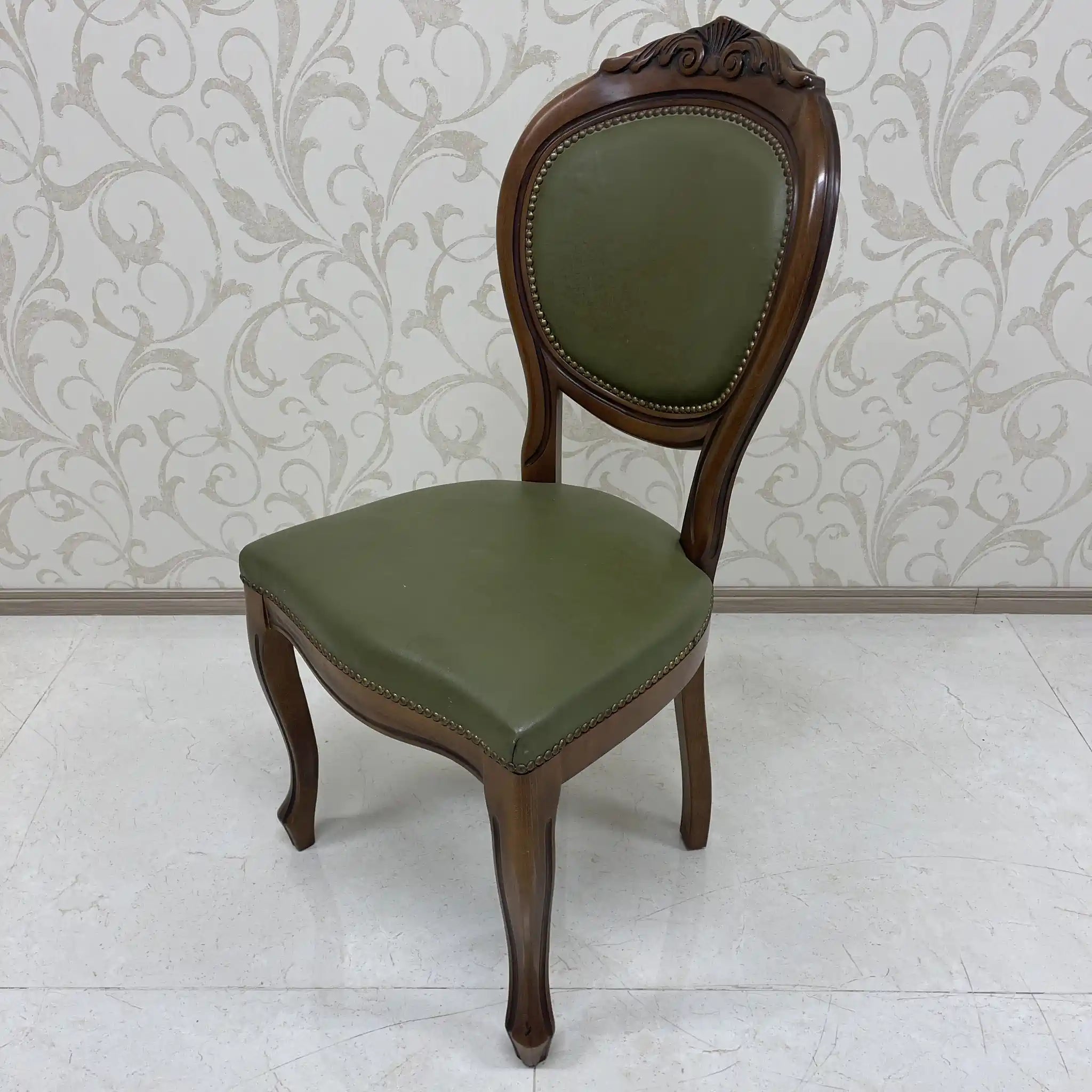 【ビンテージ】 ダイニングチェア / ロココ様式 / 20世紀後半 / ビーチ材 / ヨーロッパ / オリーブグリーンレザー, 猫脚, メダリオンバック