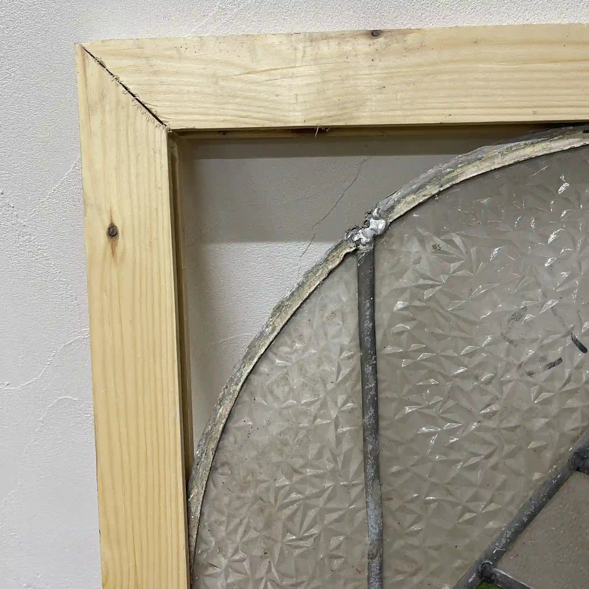 【アンティーク】 ラウンドステンドグラス / アール・デコ / 20世紀初頭 (推定) / ガラス / イギリス / テクスチャード・ガラス, 植物モチーフ, 幾何学的デザイン,