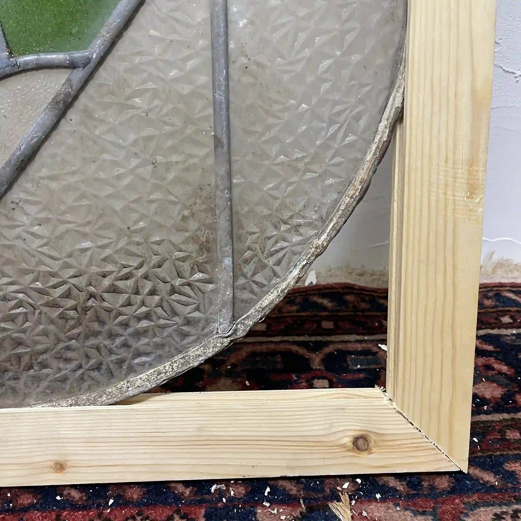 【アンティーク】 ラウンドステンドグラス / アール・デコ / 20世紀初頭 (推定) / ガラス / イギリス / テクスチャード・ガラス, 植物モチーフ, 幾何学的デザイン,