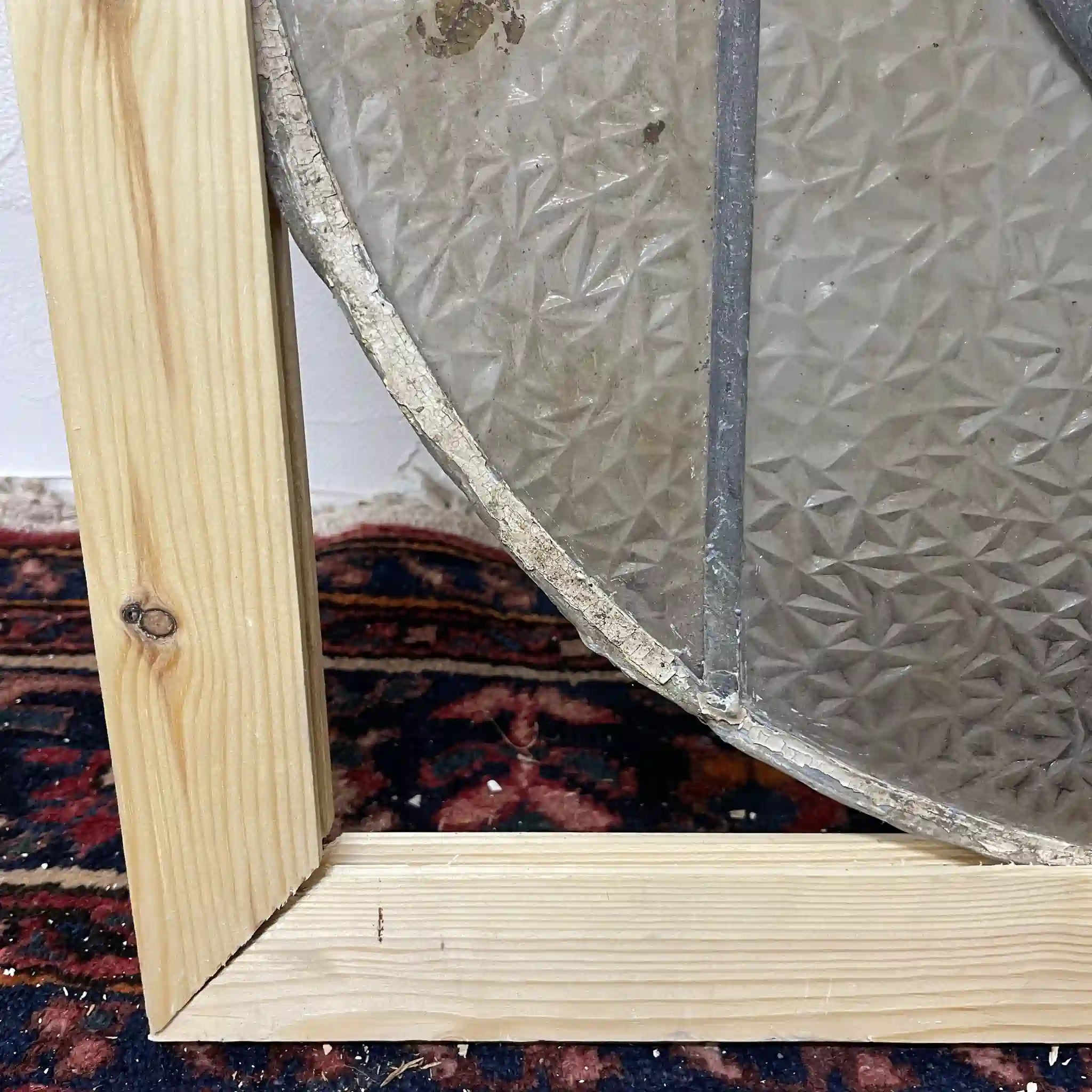 【アンティーク】 ラウンドステンドグラス / アール・デコ / 20世紀初頭 (推定) / ガラス / イギリス / テクスチャード・ガラス, 植物モチーフ, 幾何学的デザイン,