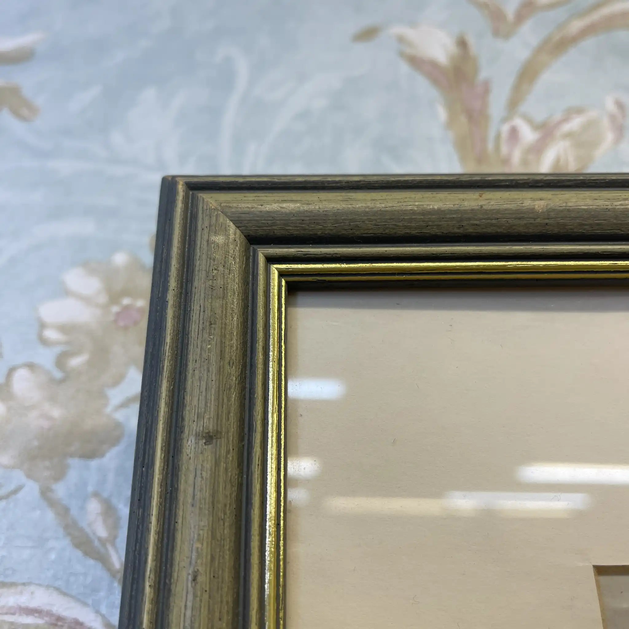 【アート/装飾品】 「英国の街並みと教会」風景画 / 1992年 / イギリス / 肉筆水彩,二重マット額装,ハーフティンバー